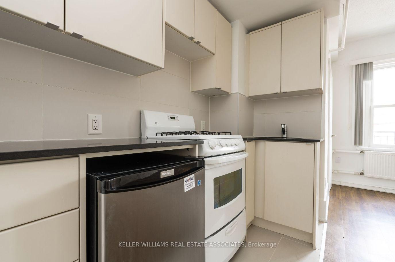 Photo 3 of Unit 510, 160 Huron Street, Toronto, Kensington-Chinatown — HOMEH