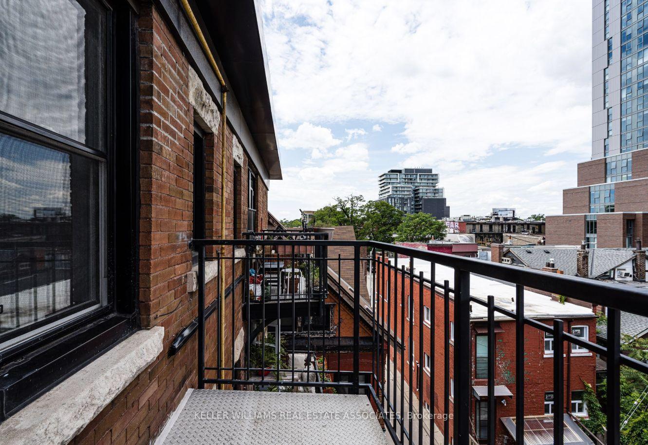 Photo 6 of Unit 510, 160 Huron Street, Toronto, Kensington-Chinatown — HOMEH