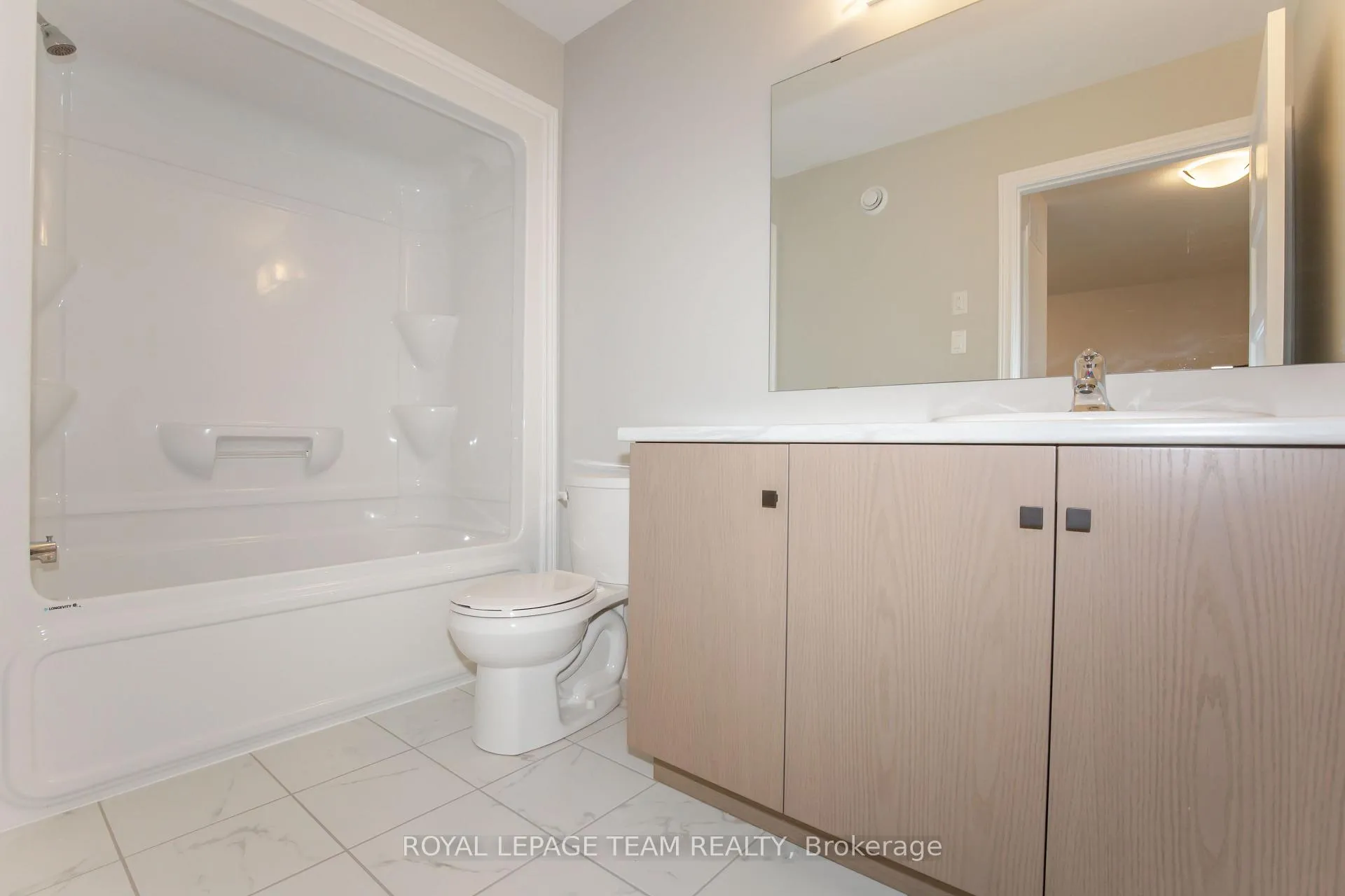 Photo 333 of 80 Morgan Clouthier Way, Arnprior — HOMEH