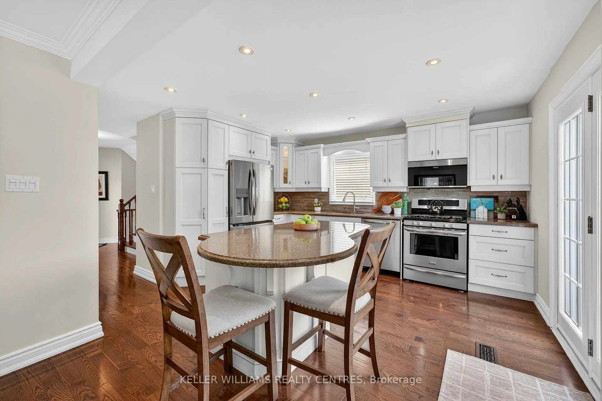 Photo 13 of 42 Buchanan Crescent, Aurora, Aurora Village — HOMEH