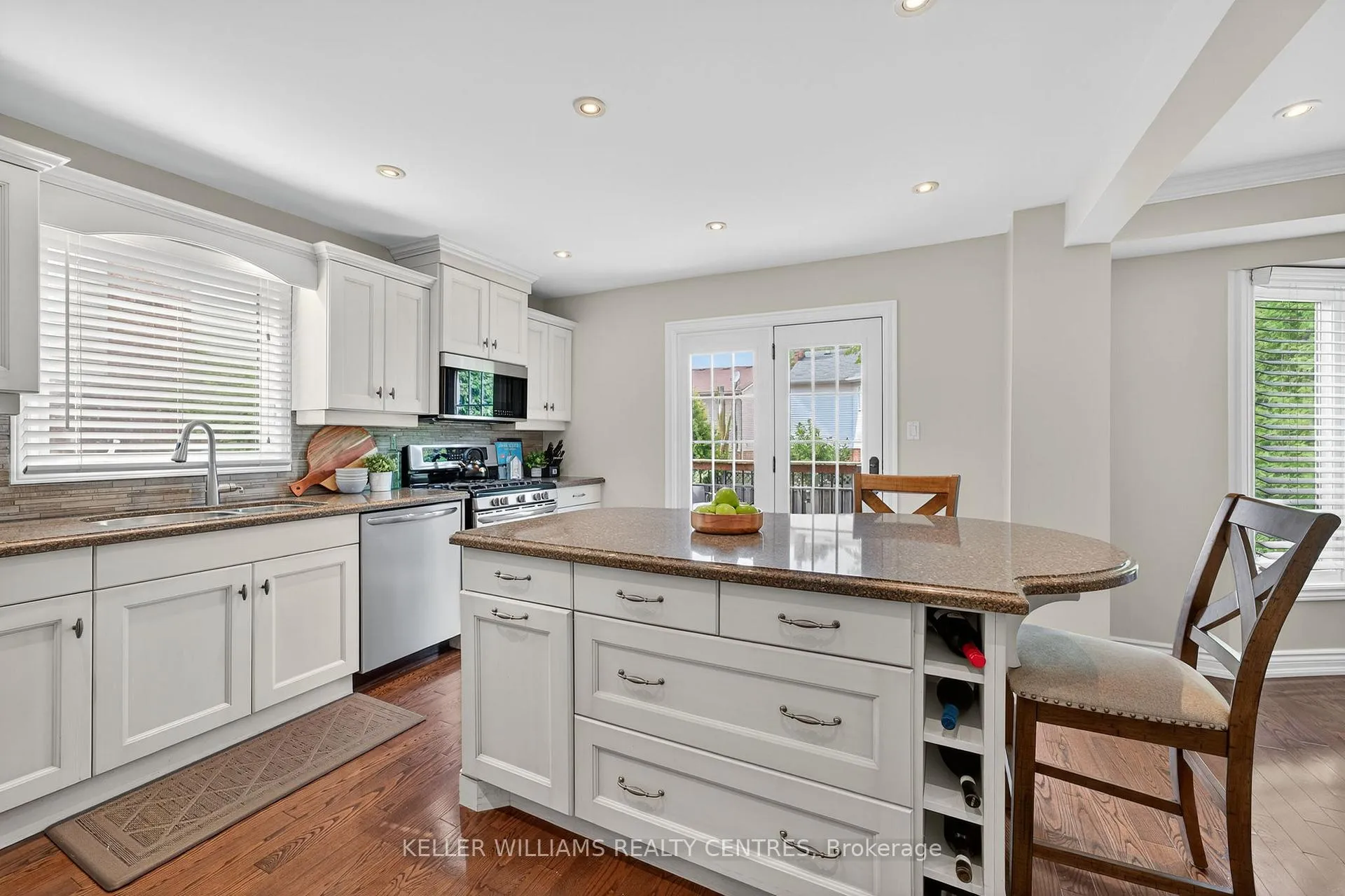 Photo 15 of 42 Buchanan Crescent, Aurora, Aurora Village — HOMEH