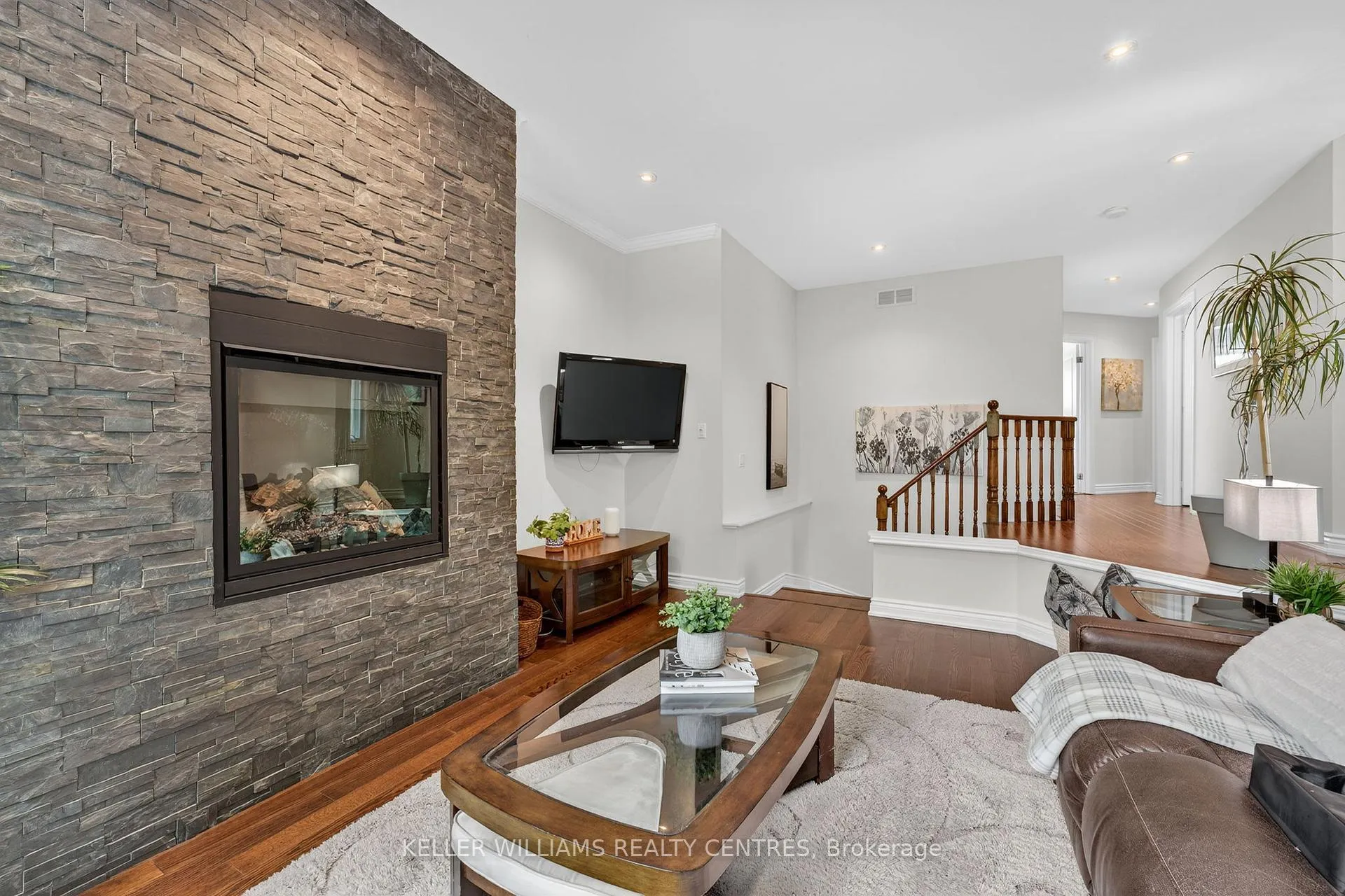 Photo 22 of 42 Buchanan Crescent, Aurora, Aurora Village — HOMEH