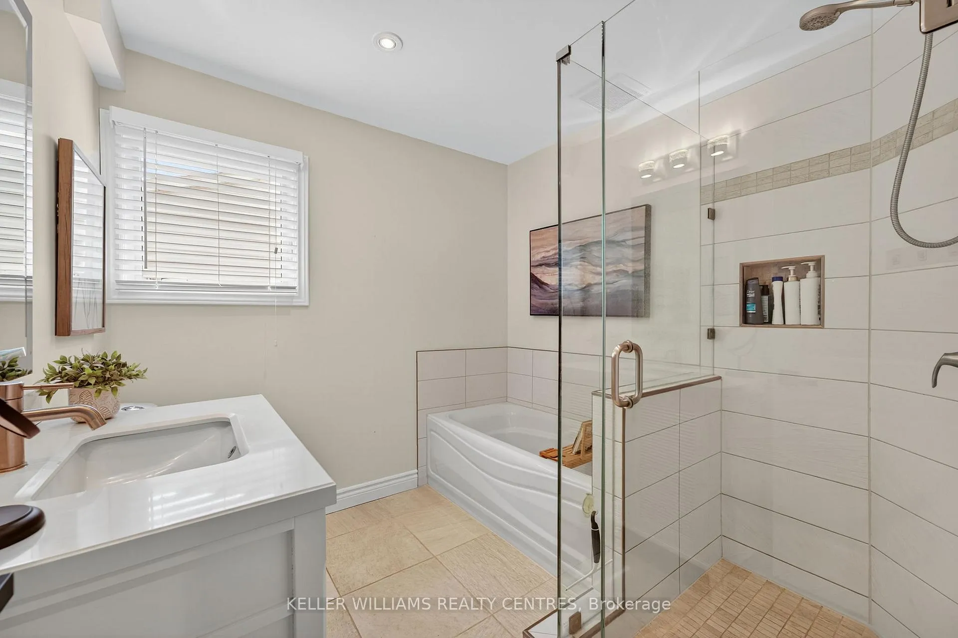 Photo 31 of 42 Buchanan Crescent, Aurora, Aurora Village — HOMEH