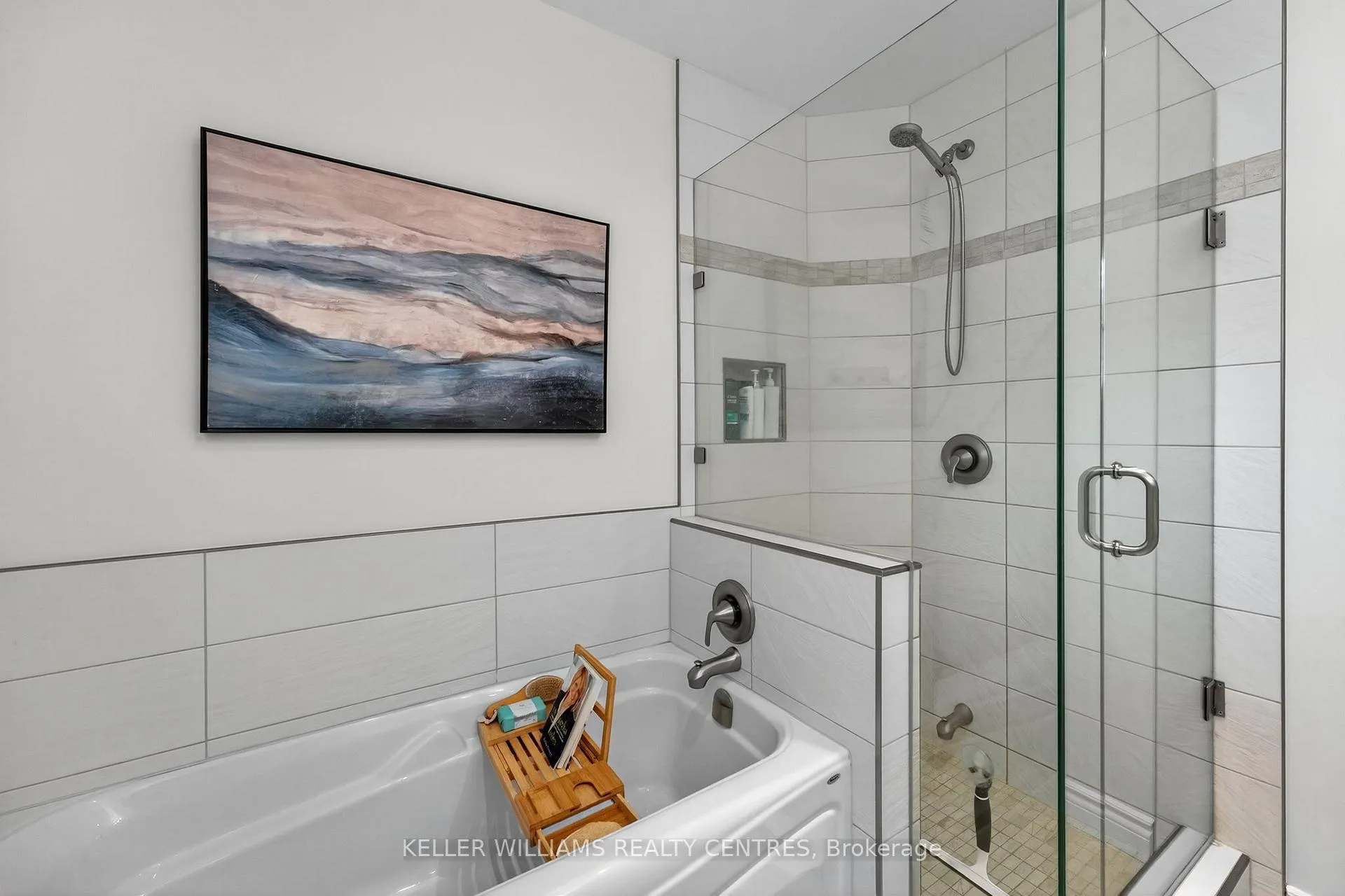 Photo 32 of 42 Buchanan Crescent, Aurora, Aurora Village — HOMEH