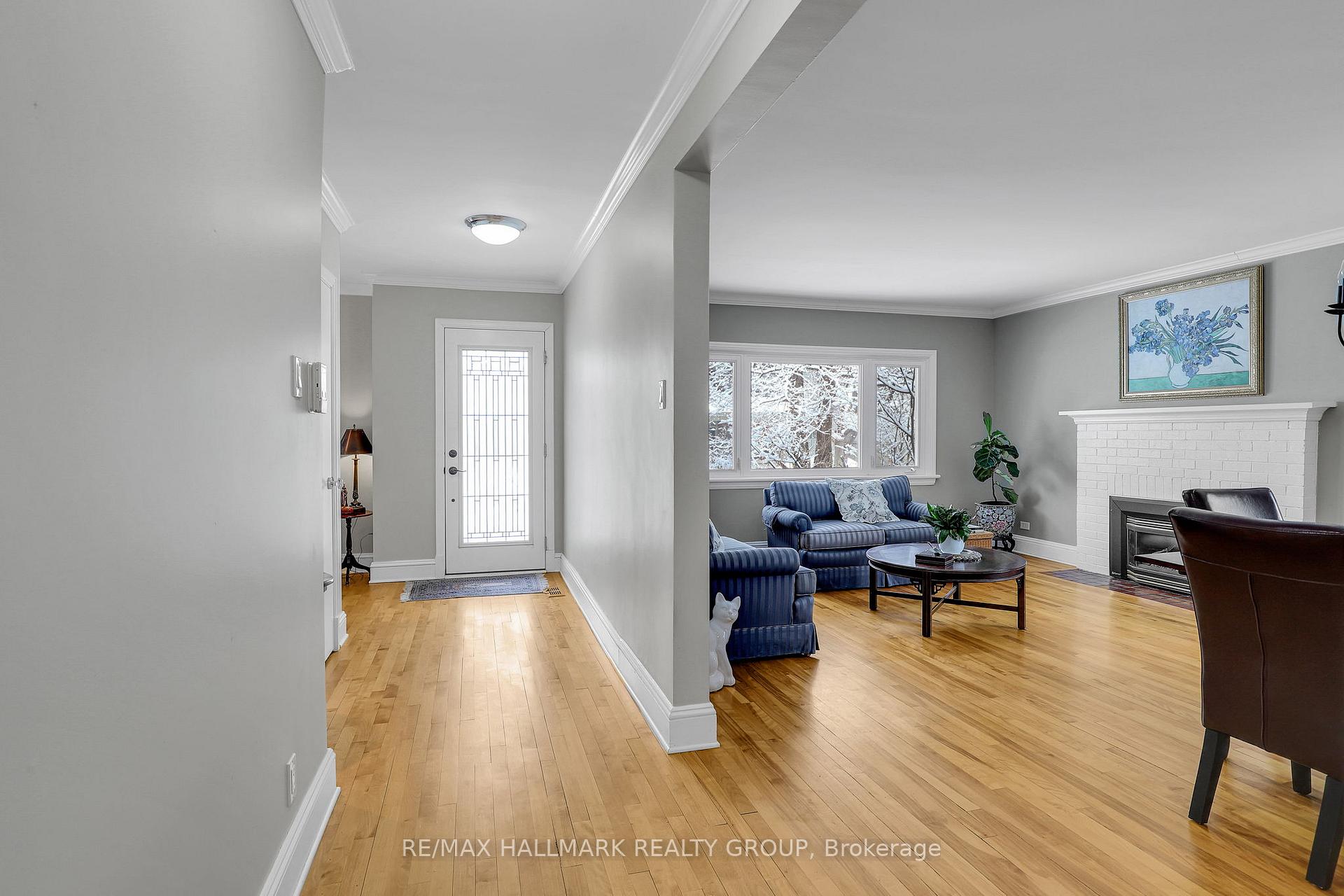 Photo 2 of 108 Clearview Avenue, Ottawa, Ottawa West/Tunneys Pasture — HOMEH
