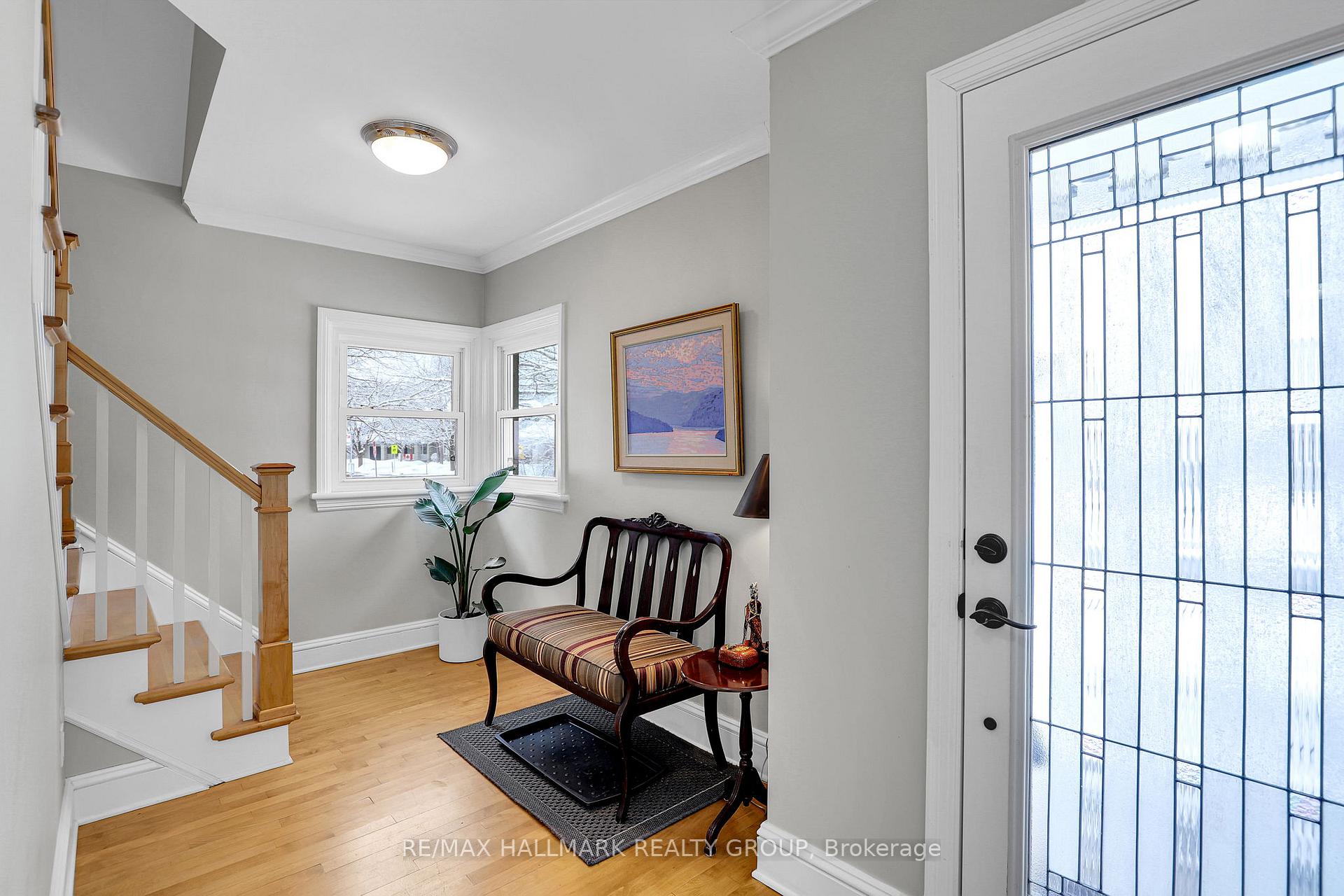 Photo 4 of 108 Clearview Avenue, Ottawa, Ottawa West/Tunneys Pasture — HOMEH