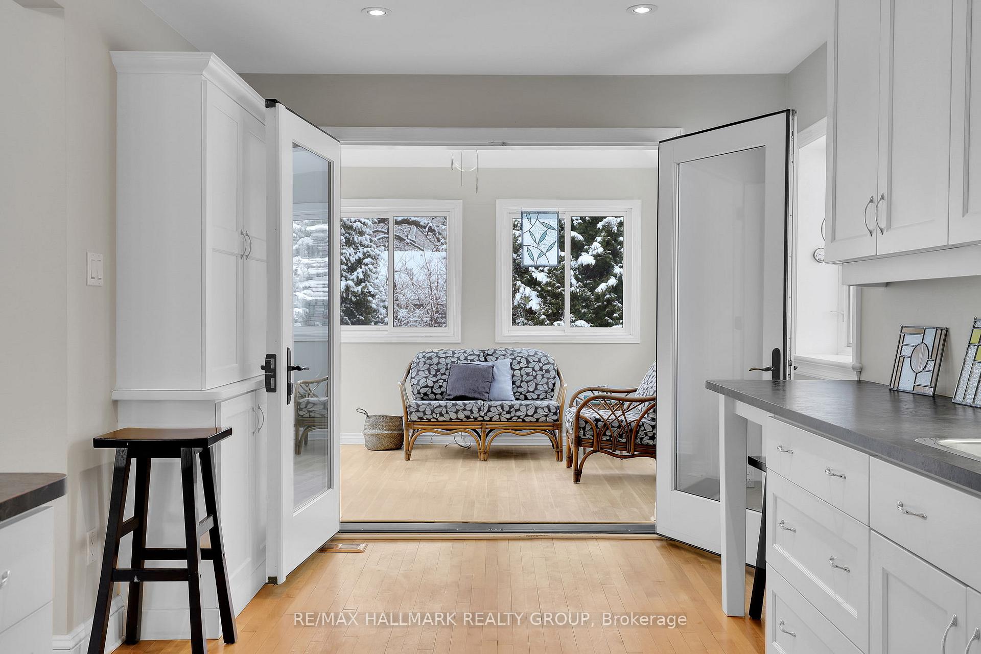 Photo 17 of 108 Clearview Avenue, Ottawa, Ottawa West/Tunneys Pasture — HOMEH