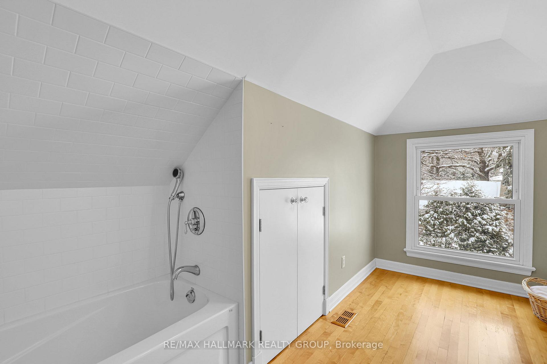 Photo 26 of 108 Clearview Avenue, Ottawa, Ottawa West/Tunneys Pasture — HOMEH