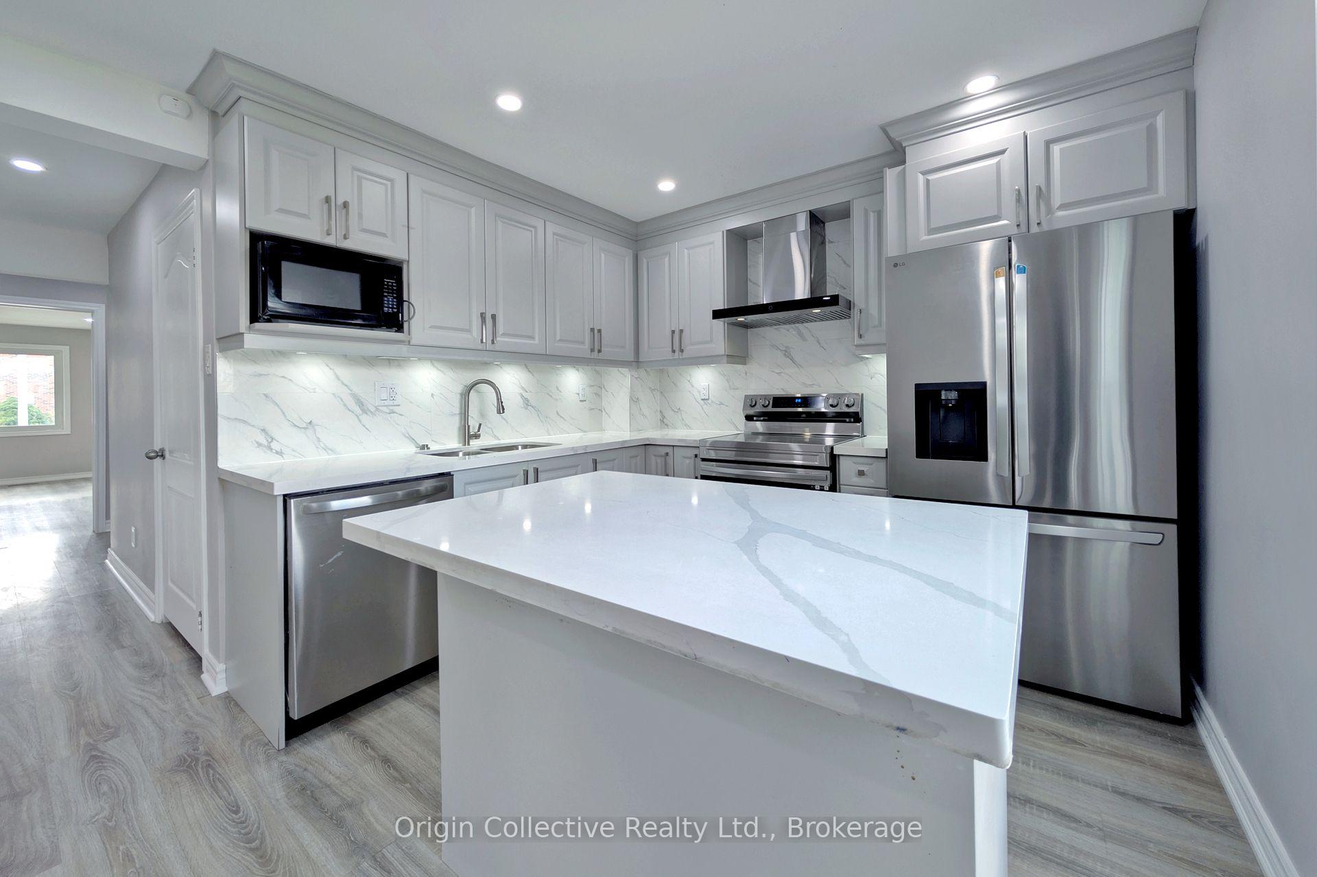Photo 1 of 47 Woolenscote Circle, Etobicoke, West Humber-Clairville — HOMEH