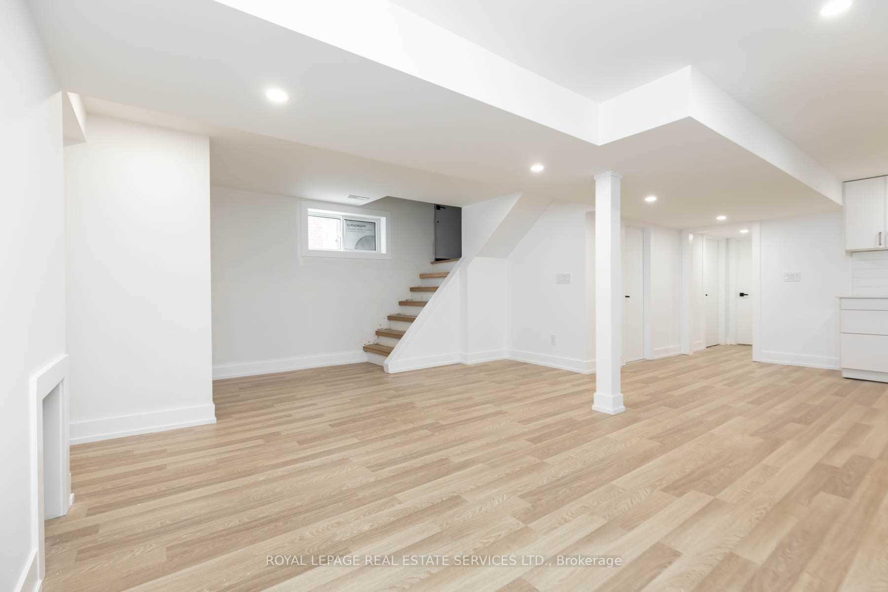 Photo 4 of Unit Lower, 9 Saskatoon Drive, Etobicoke, Kingsview Village-The Westway — HOMEH