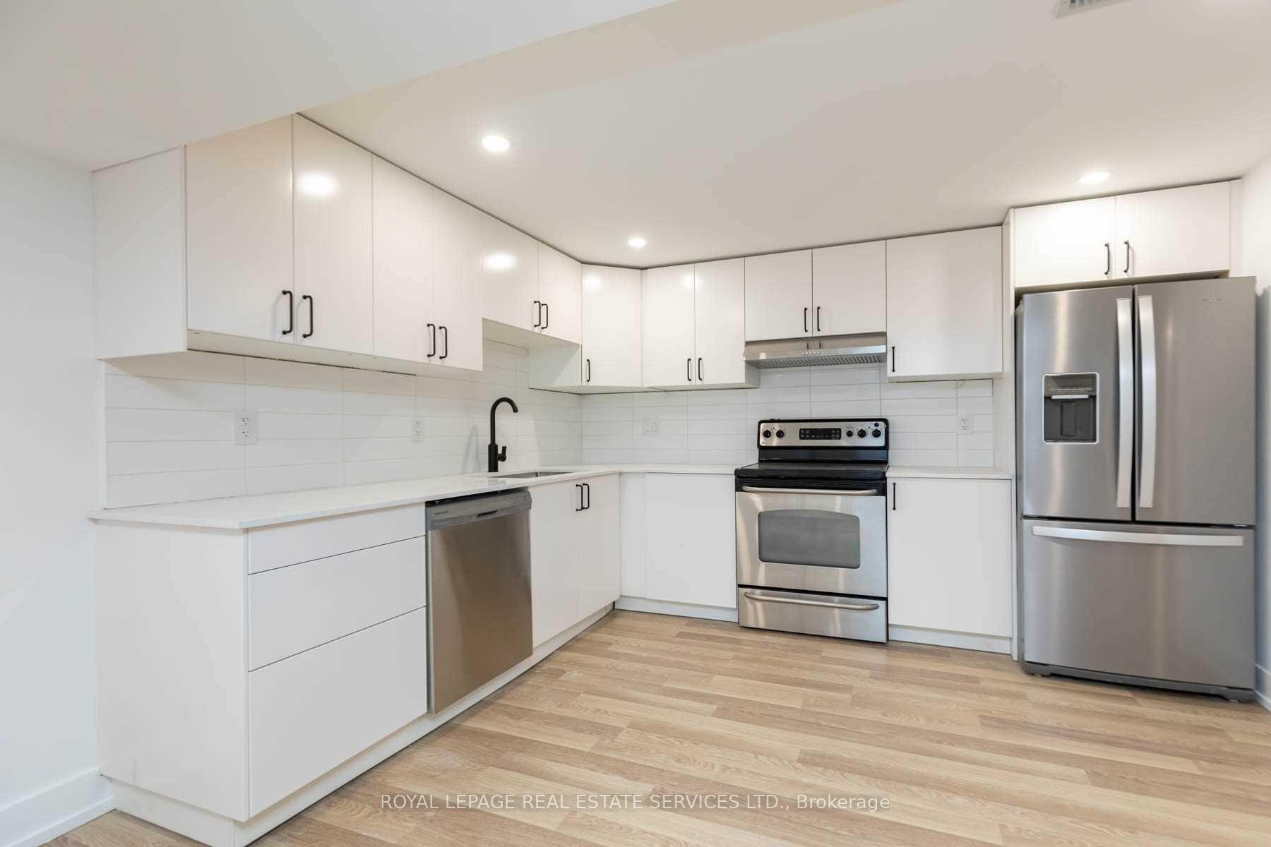 Photo 8 of Unit Lower, 9 Saskatoon Drive, Etobicoke, Kingsview Village-The Westway — HOMEH