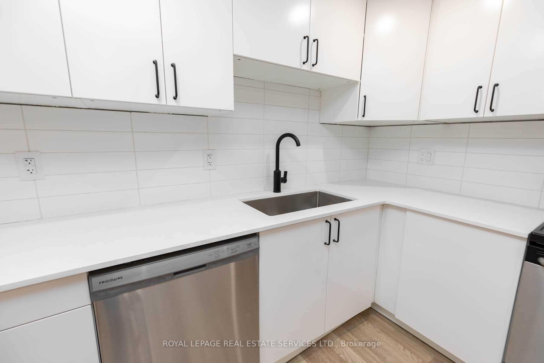Photo 10 of Unit Lower, 9 Saskatoon Drive, Etobicoke, Kingsview Village-The Westway — HOMEH
