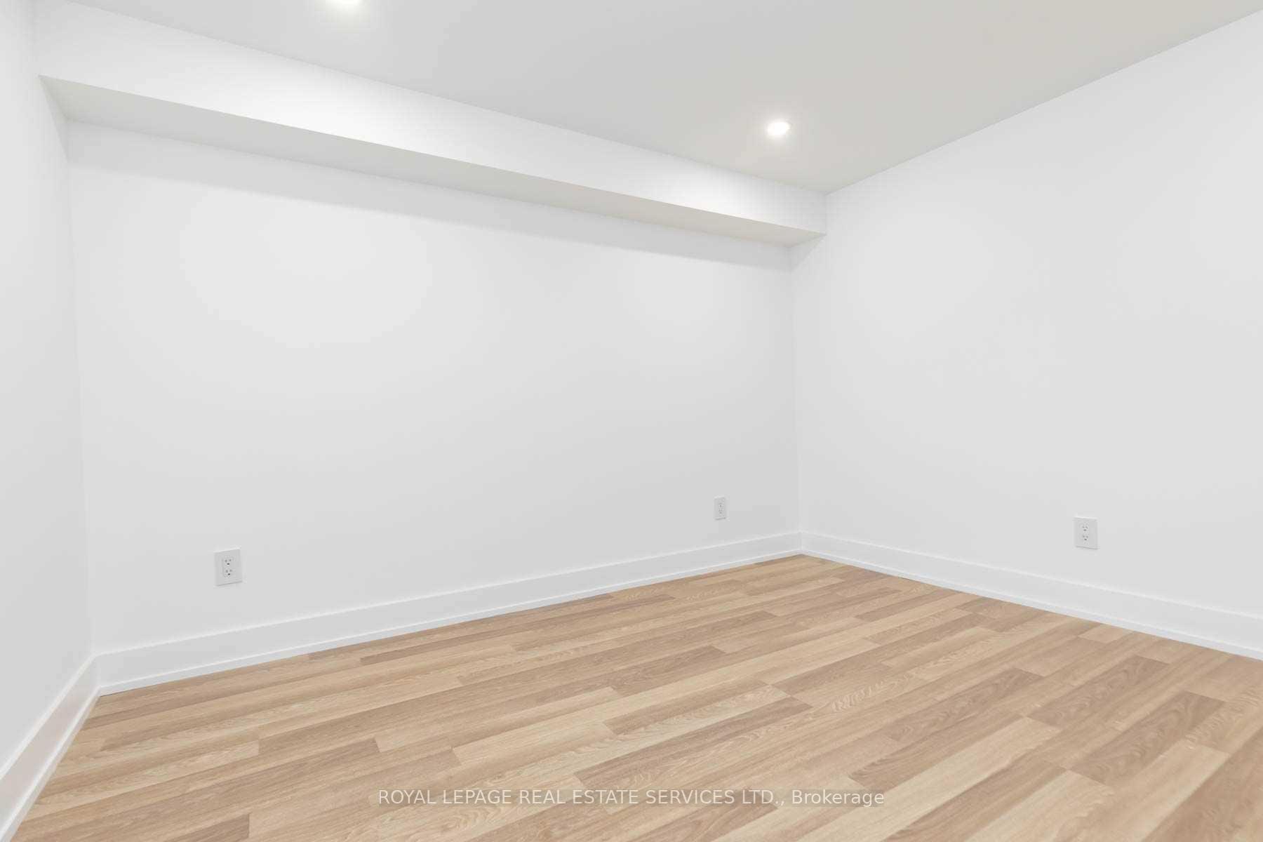 Photo 18 of Unit Lower, 9 Saskatoon Drive, Etobicoke, Kingsview Village-The Westway — HOMEH