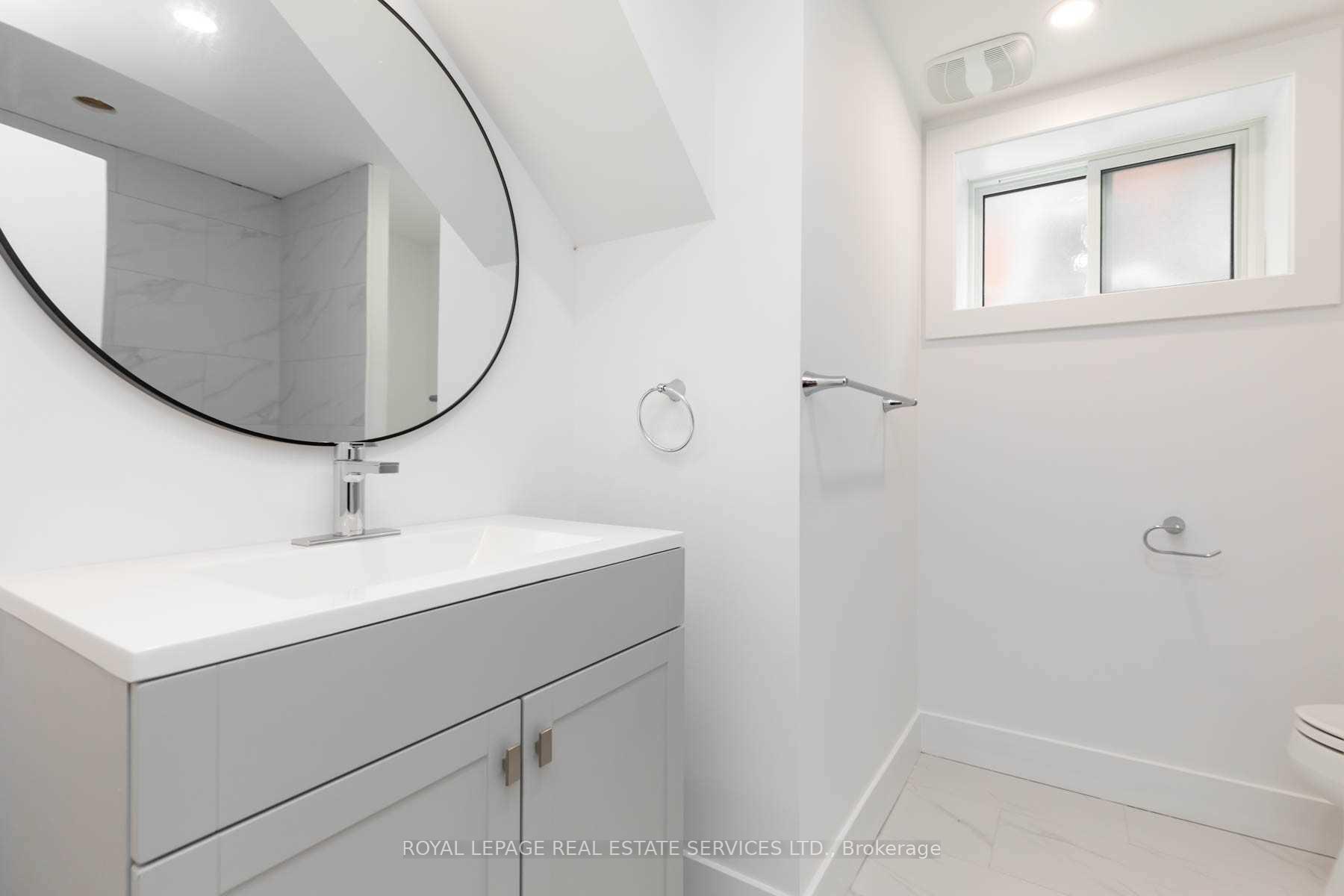 Photo 20 of Unit Lower, 9 Saskatoon Drive, Etobicoke, Kingsview Village-The Westway — HOMEH