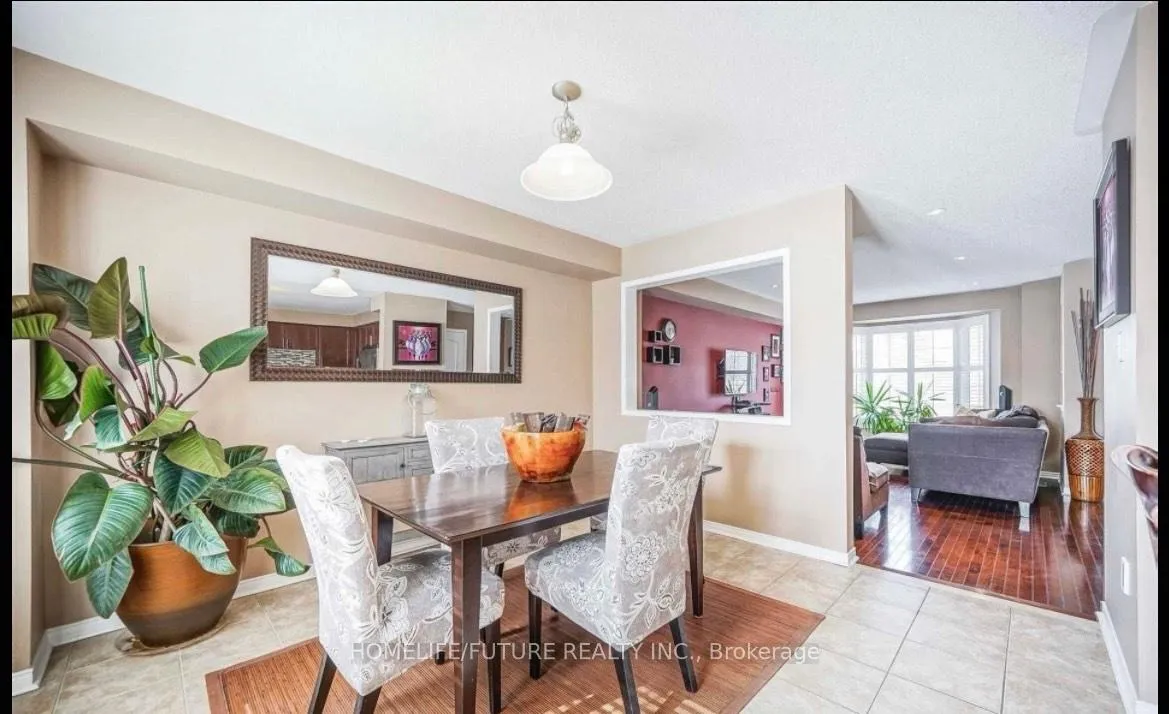 Photo 20 of 33 Warnford Circle, Ajax, Northeast Ajax — HOMEH