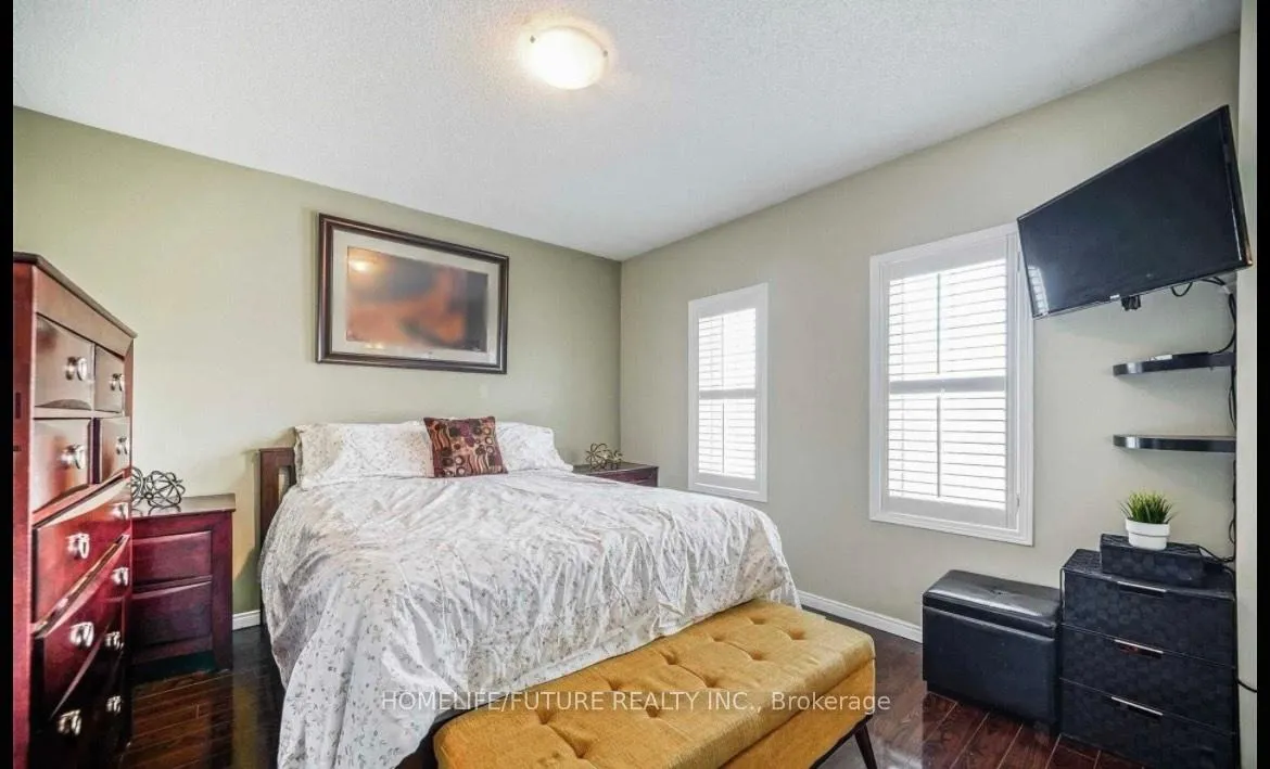 Photo 45 of 33 Warnford Circle, Ajax, Northeast Ajax — HOMEH