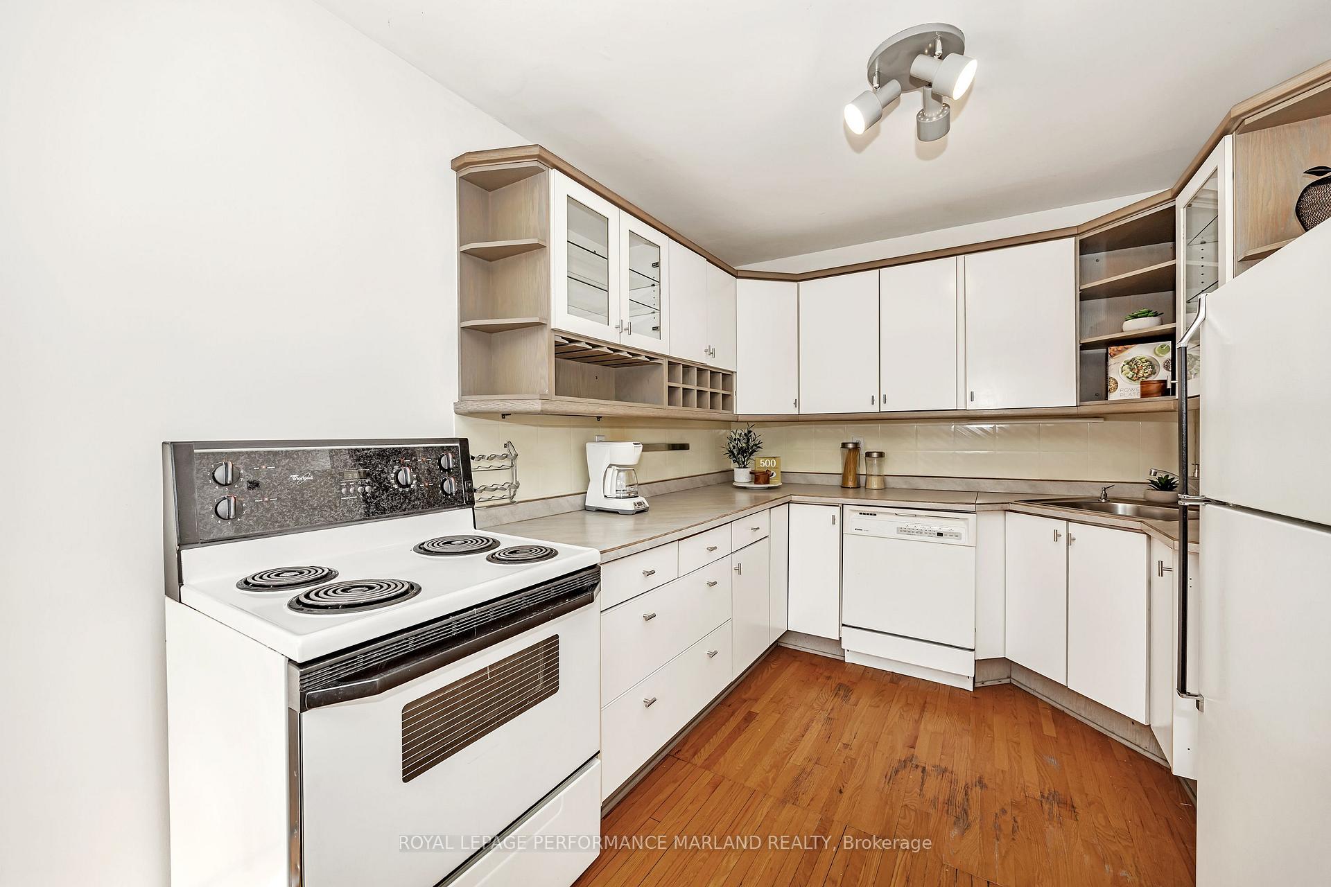 Photo 9 of 373 Mayfair Avenue, Ottawa, Ottawa West — HOMEH
