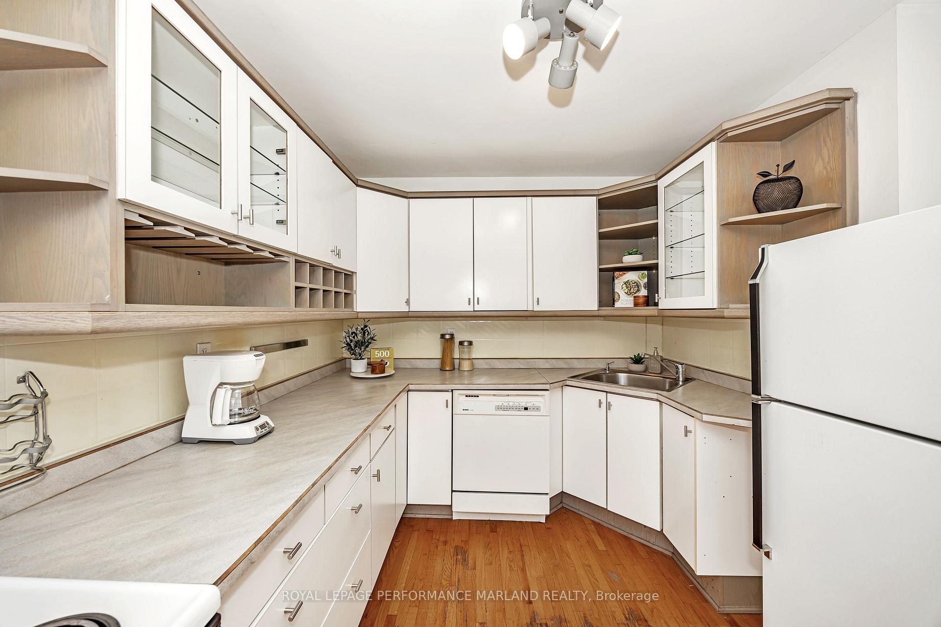 Photo 11 of 373 Mayfair Avenue, Ottawa, Ottawa West — HOMEH