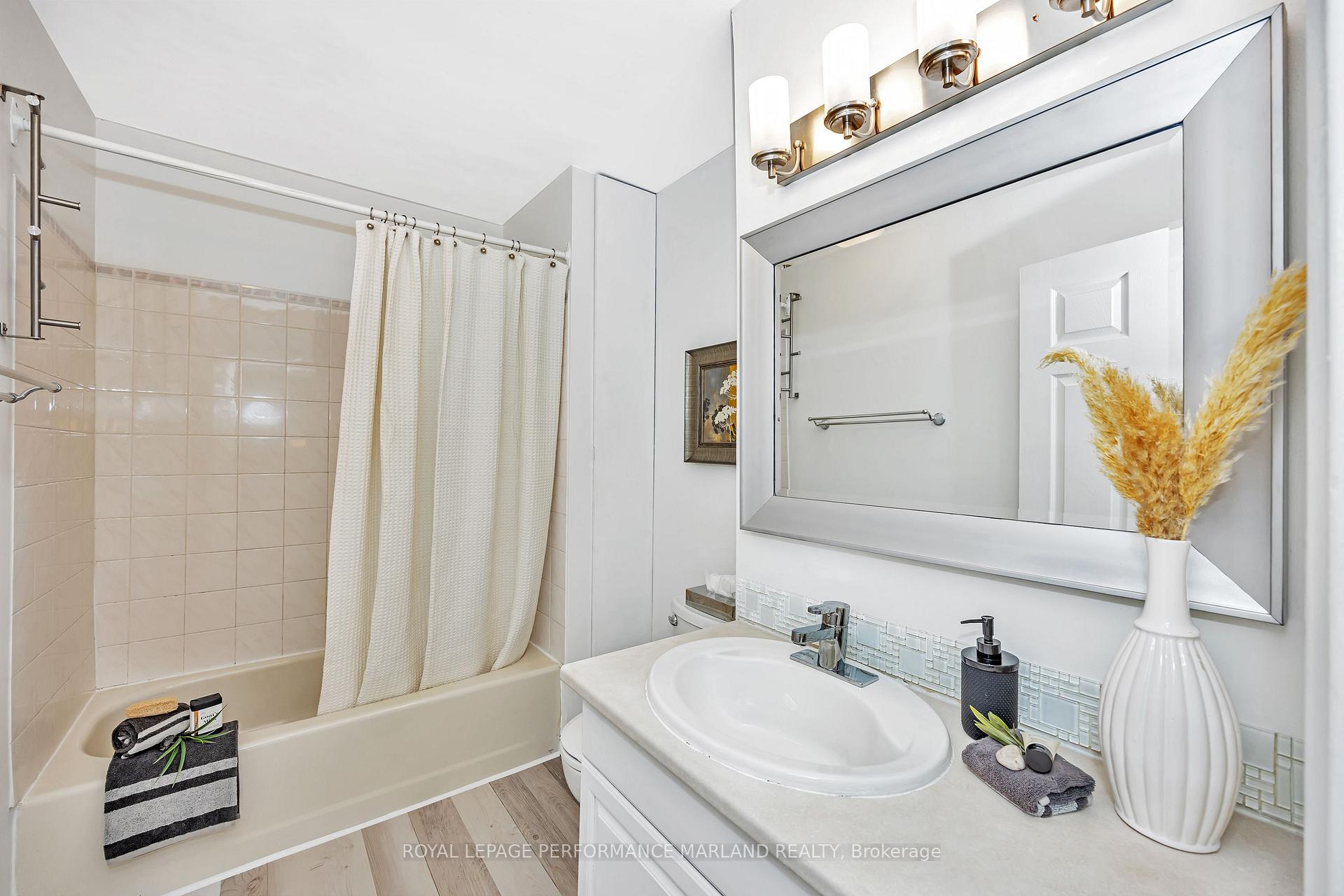 Photo 16 of 373 Mayfair Avenue, Ottawa, Ottawa West — HOMEH