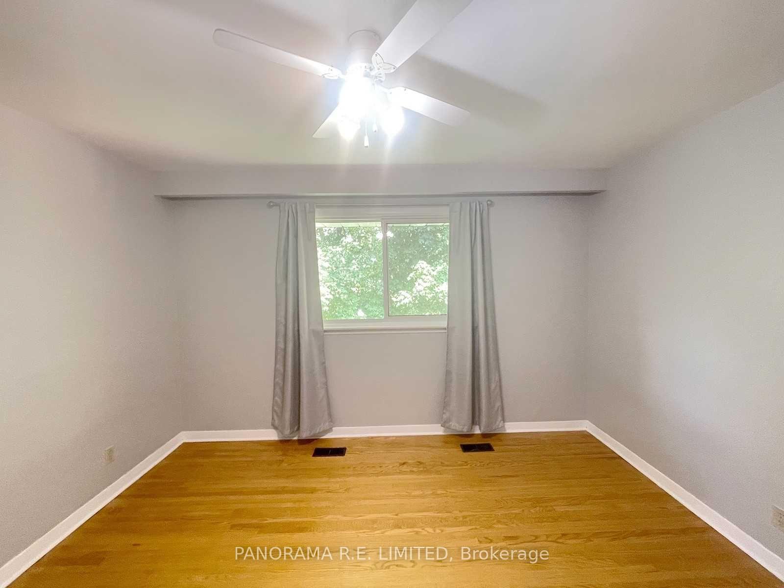 Photo 15 of Unit Upper, 5 Kingsborough Crescent, Etobicoke, Willowridge-Martingrove-Richview — HOMEH