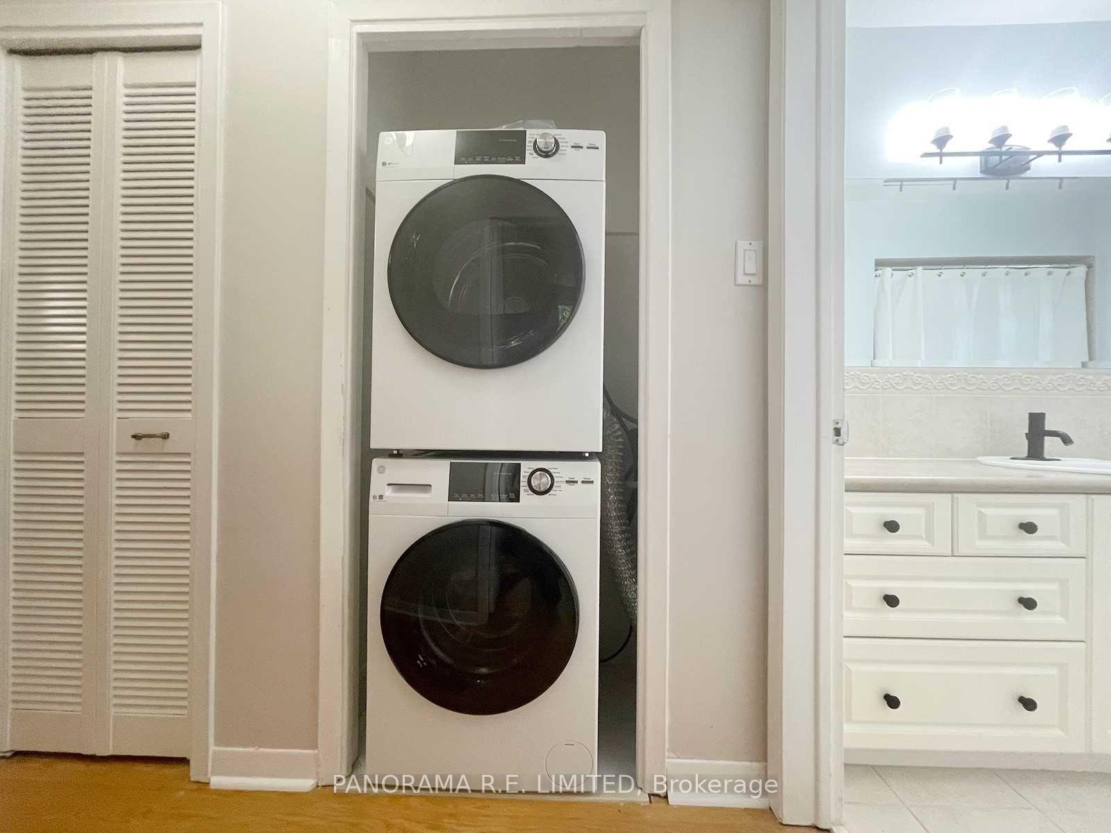 Photo 17 of Unit Upper, 5 Kingsborough Crescent, Etobicoke, Willowridge-Martingrove-Richview — HOMEH
