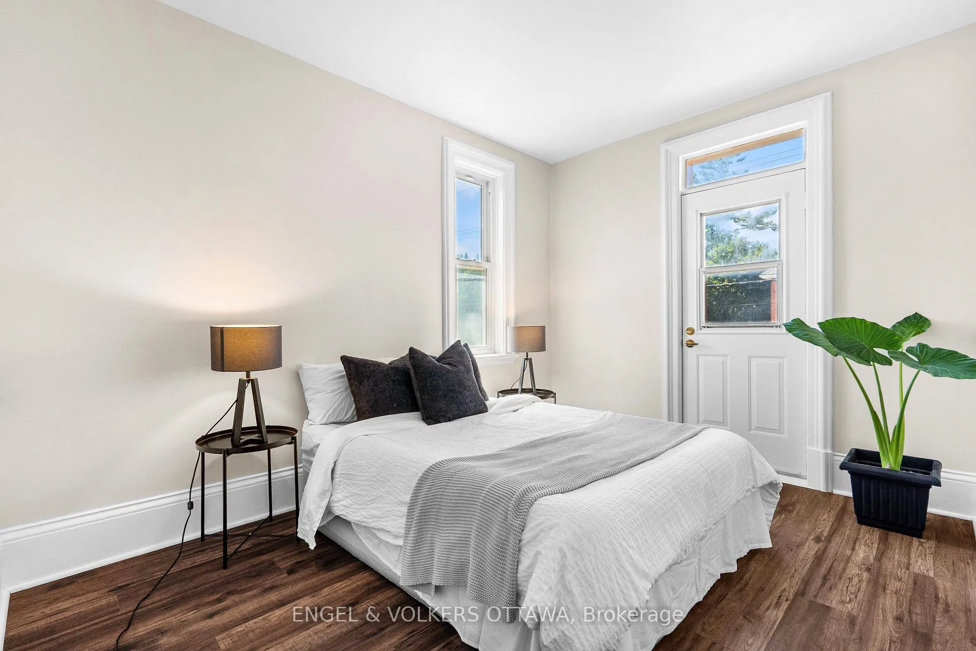 Photo 106 of 219 John Street N, Arnprior — HOMEH