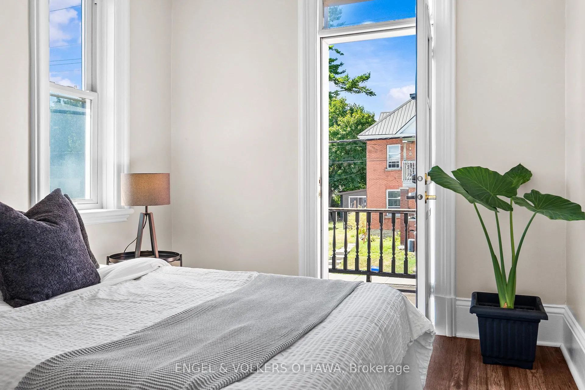 Photo 105 of 219 John Street N, Arnprior — HOMEH