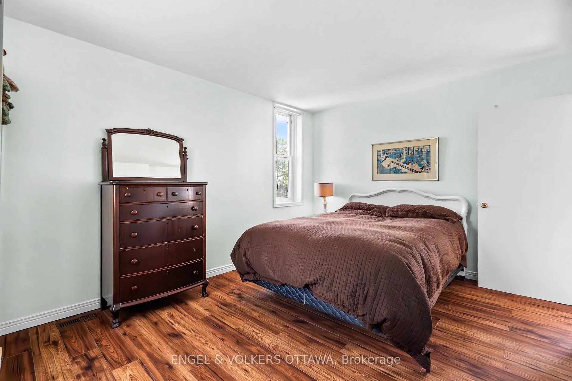 Photo 118 of 219 John Street N, Arnprior — HOMEH