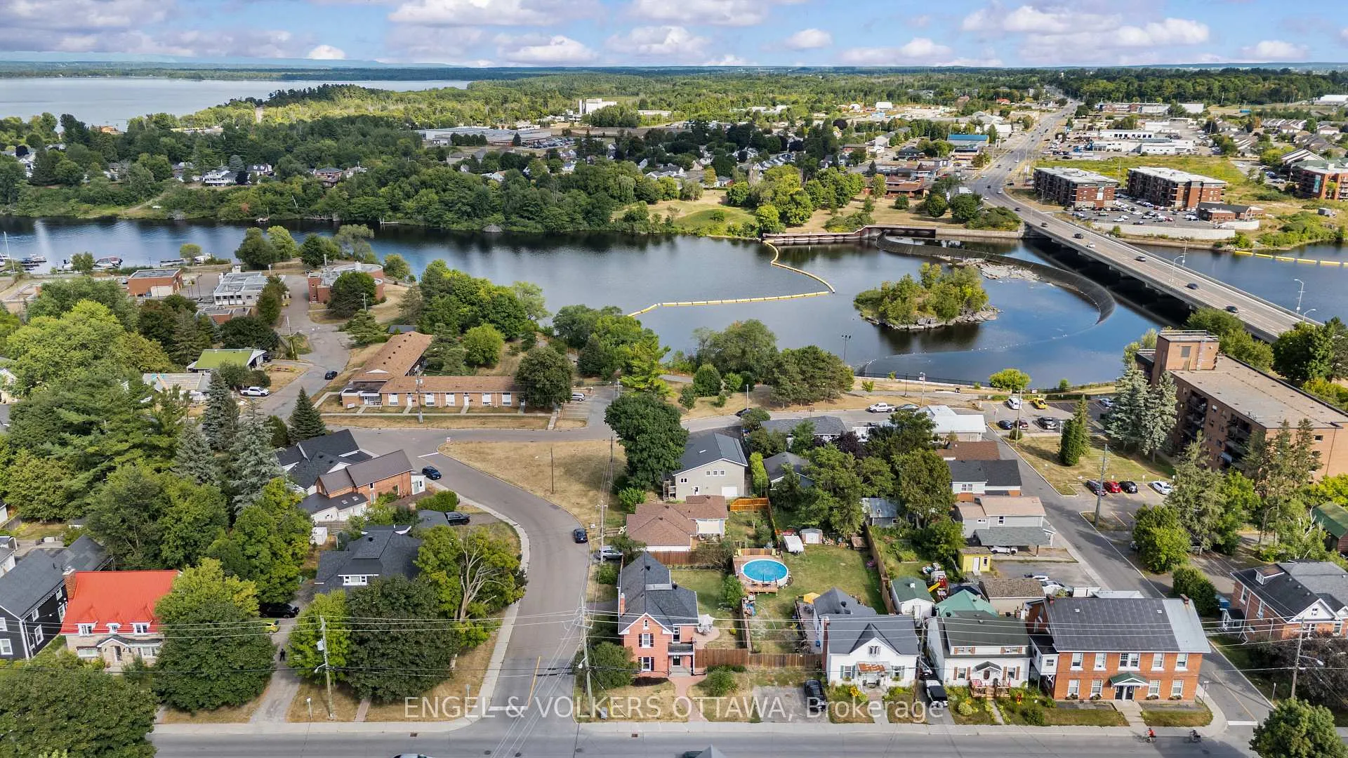 Photo 188 of 219 John Street N, Arnprior — HOMEH