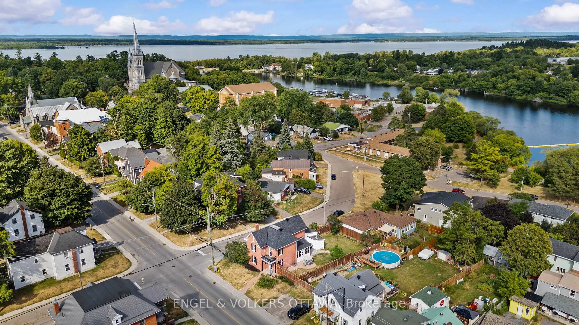 Photo 187 of 219 John Street N, Arnprior — HOMEH