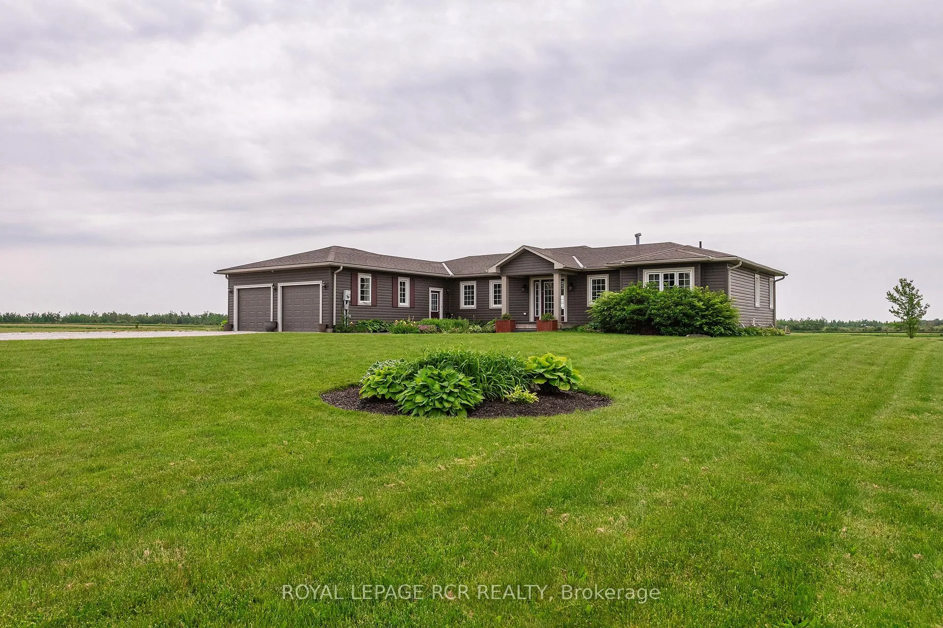 Photo 4 of 384154 20 Sideroad, Amaranth, Rural Amaranth — HOMEH