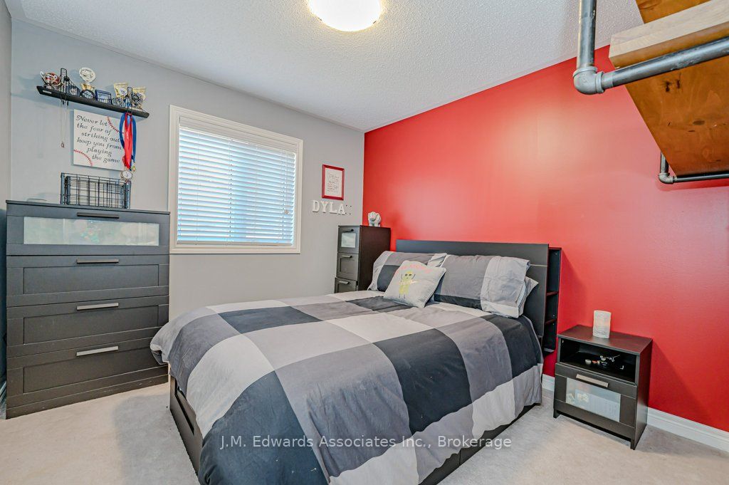 Photo 61 of 139 Humphrey Street, Hamilton, Waterdown — HOMEH