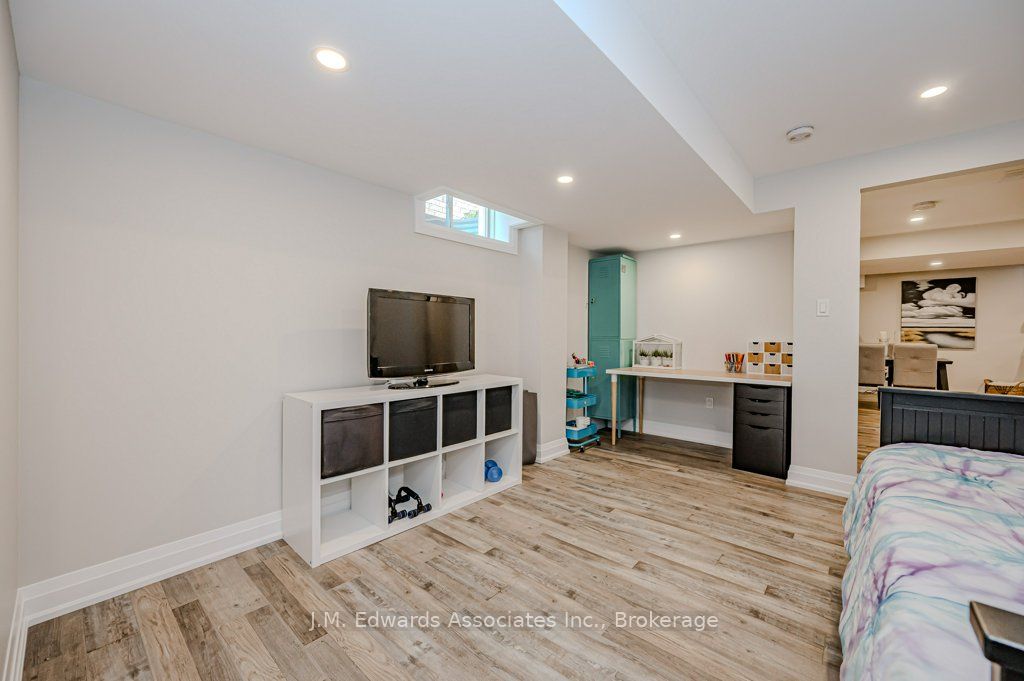 Photo 73 of 139 Humphrey Street, Hamilton, Waterdown — HOMEH
