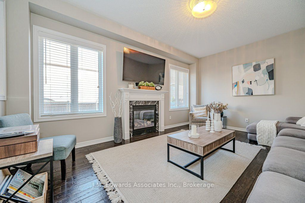 Photo 53 of 139 Humphrey Street, Hamilton, Waterdown — HOMEH