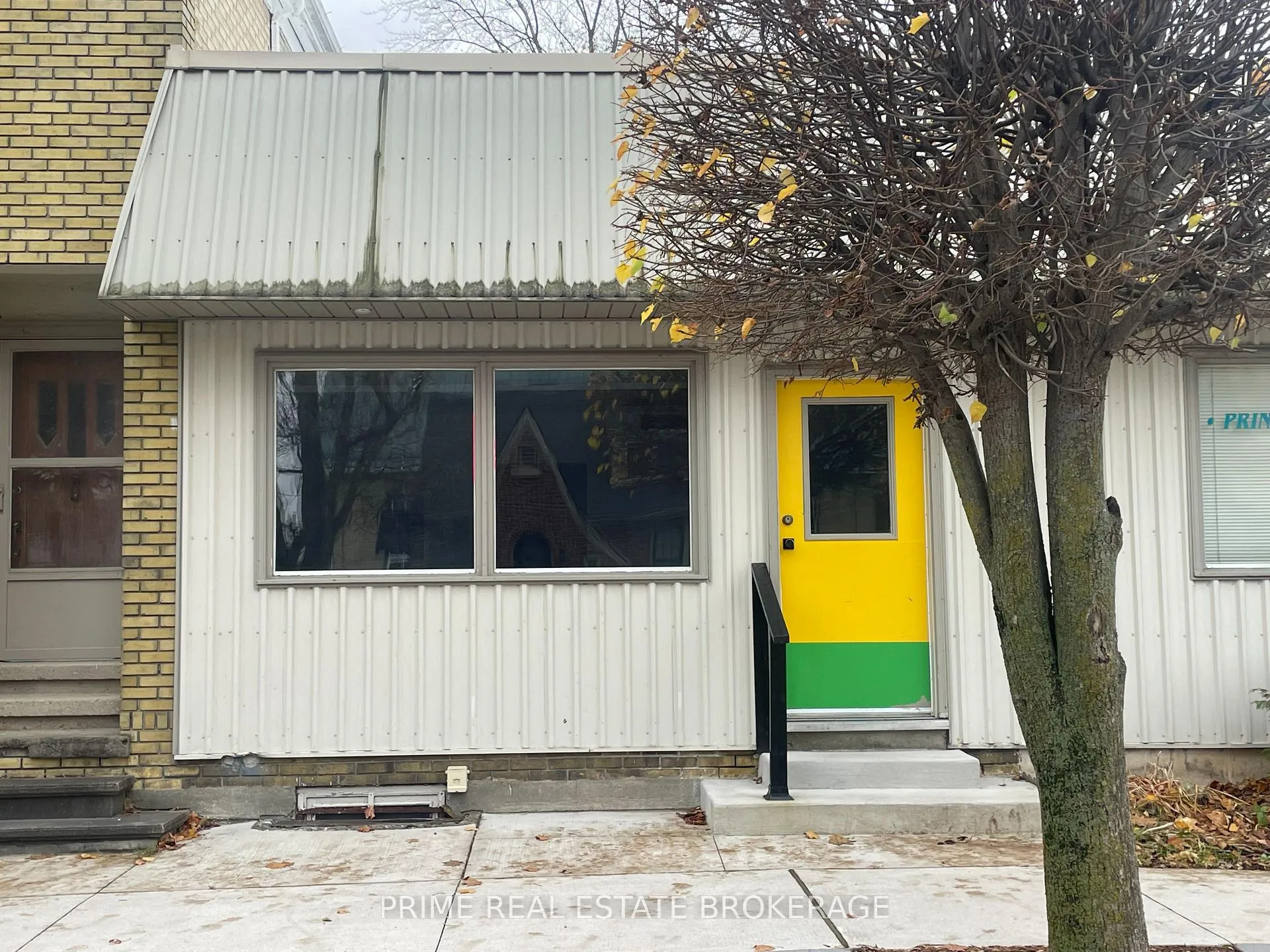 Photo 3 of Unit B, 53B Main Street, Bluewater, Zurich — HOMEH