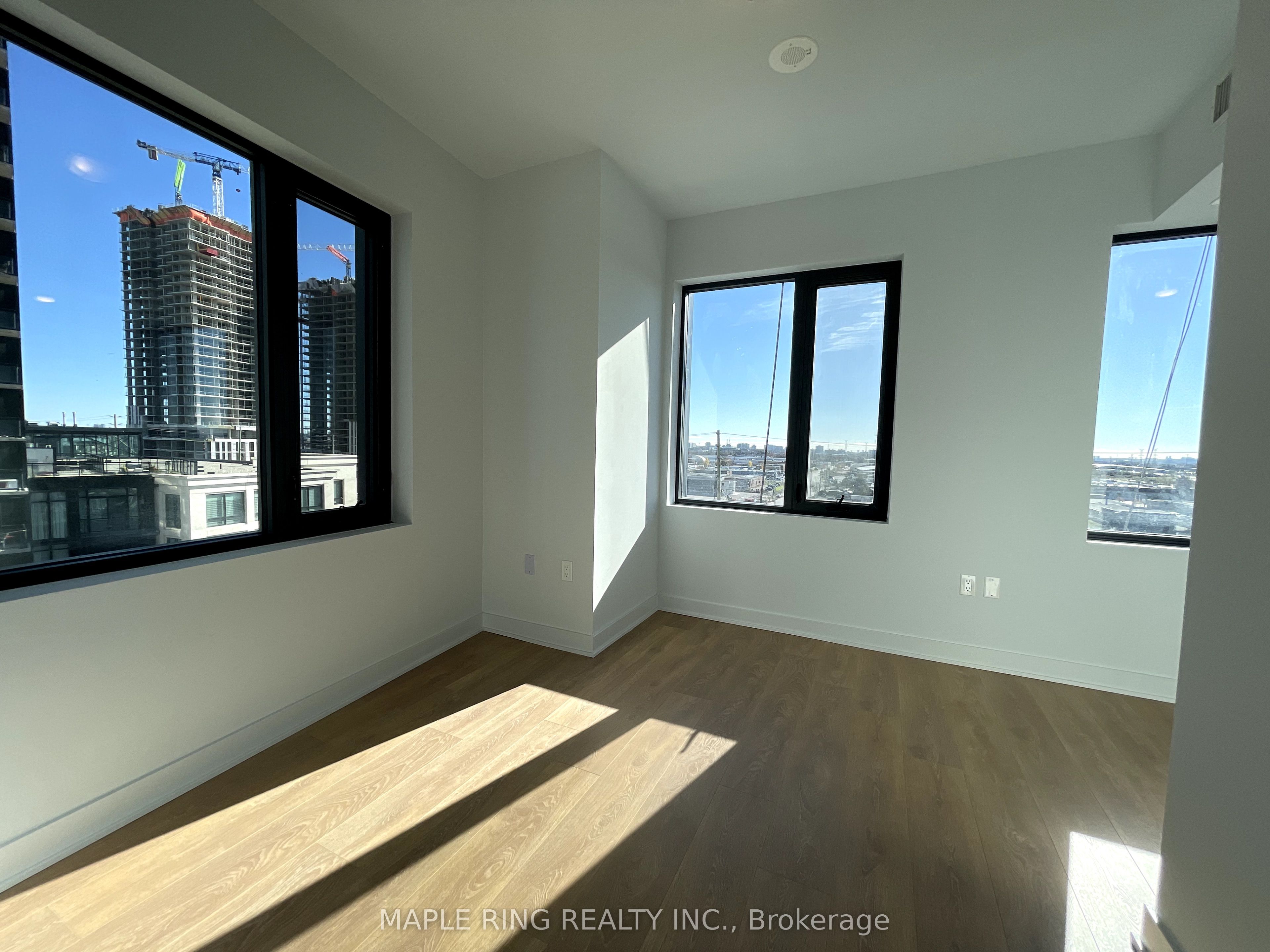 Photo 2 of Unit 707, 2920 Highway 7 Road, Vaughan, Concord — HOMEH