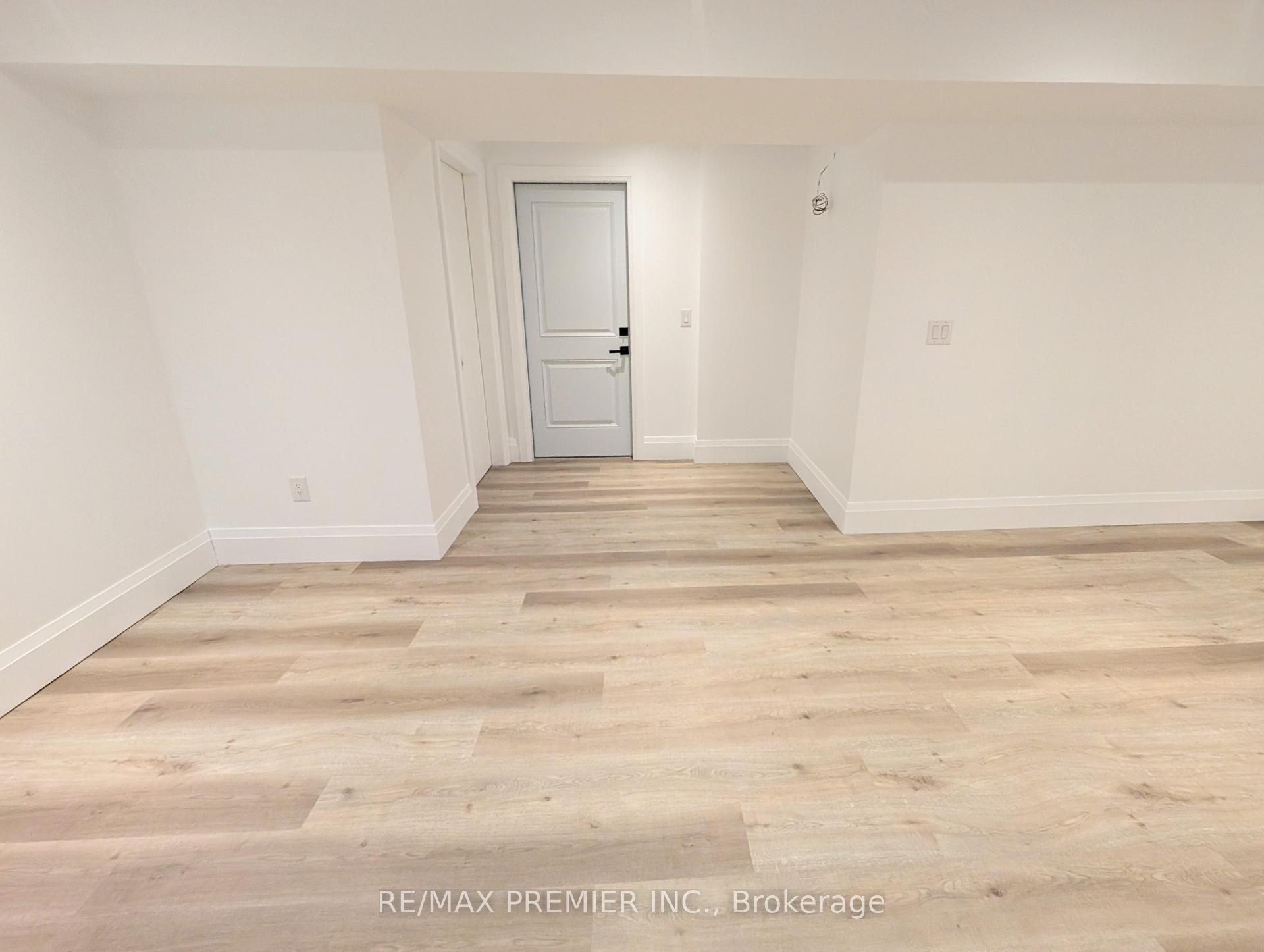 Photo 4 of Unit Lower, 15 Timothy Court, Etobicoke, Humber Heights — HOMEH
