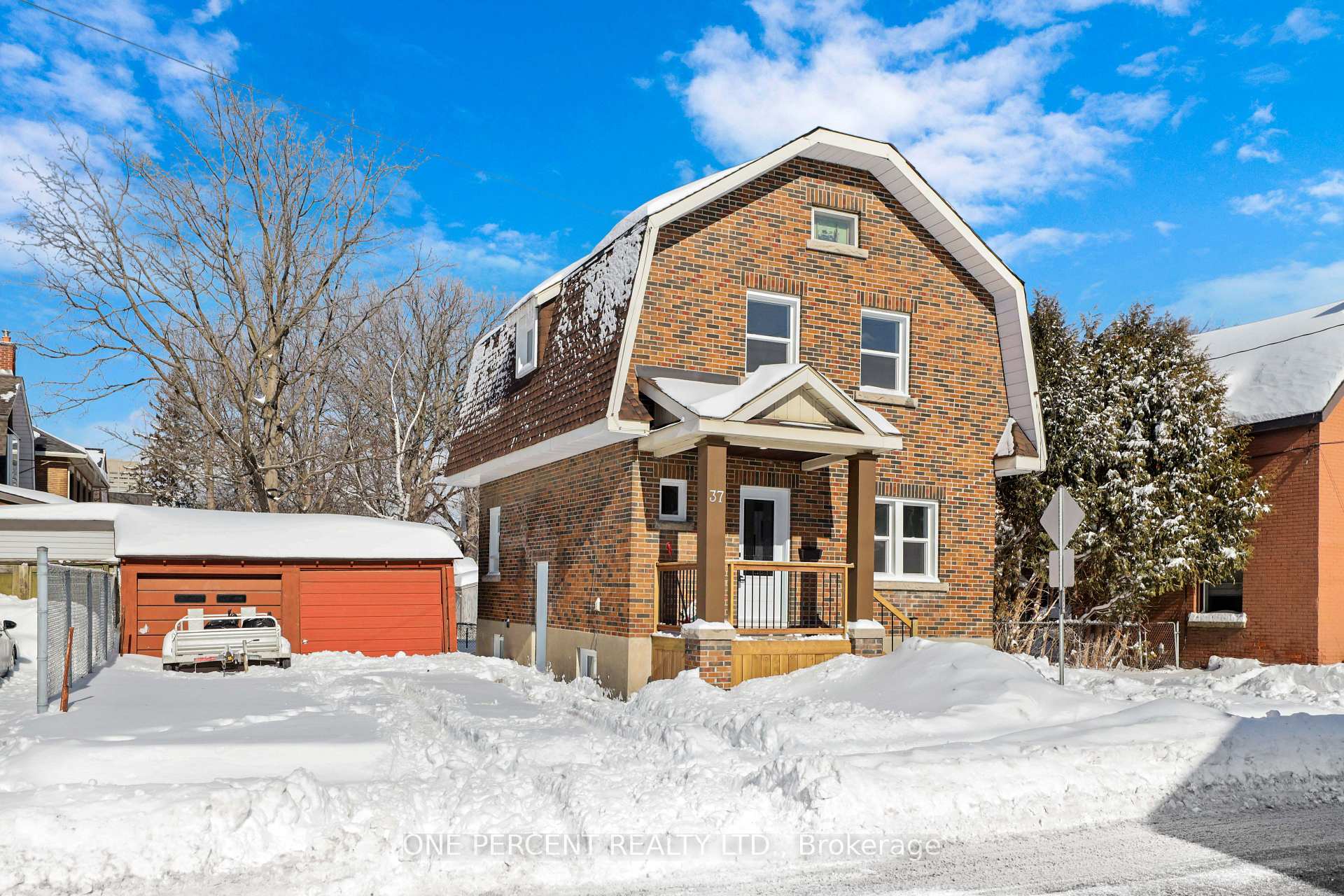 Photo 1 of 37 Tyndall Street, Ottawa, Ottawa West — HOMEH