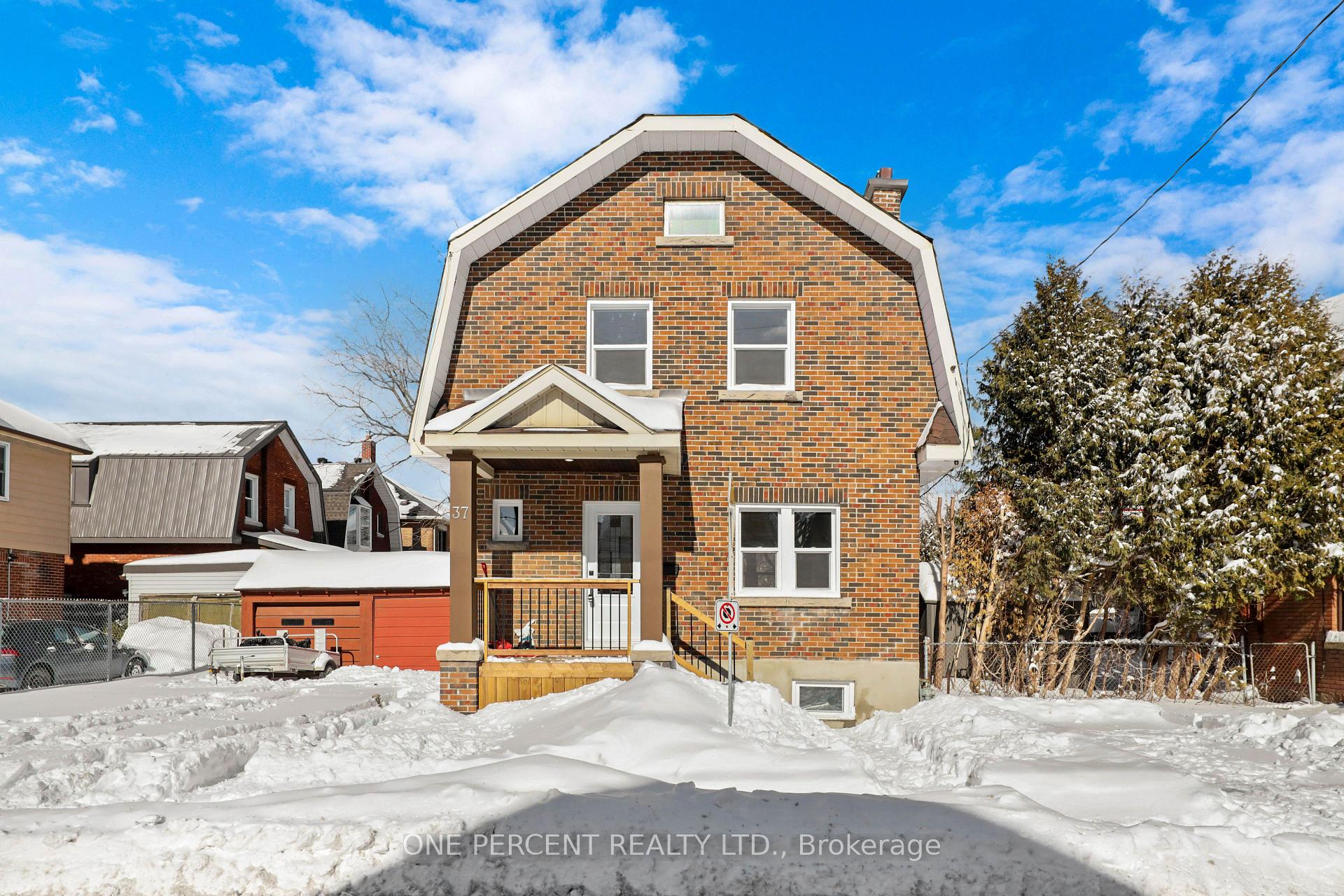 Photo 3 of 37 Tyndall Street, Ottawa, Ottawa West — HOMEH