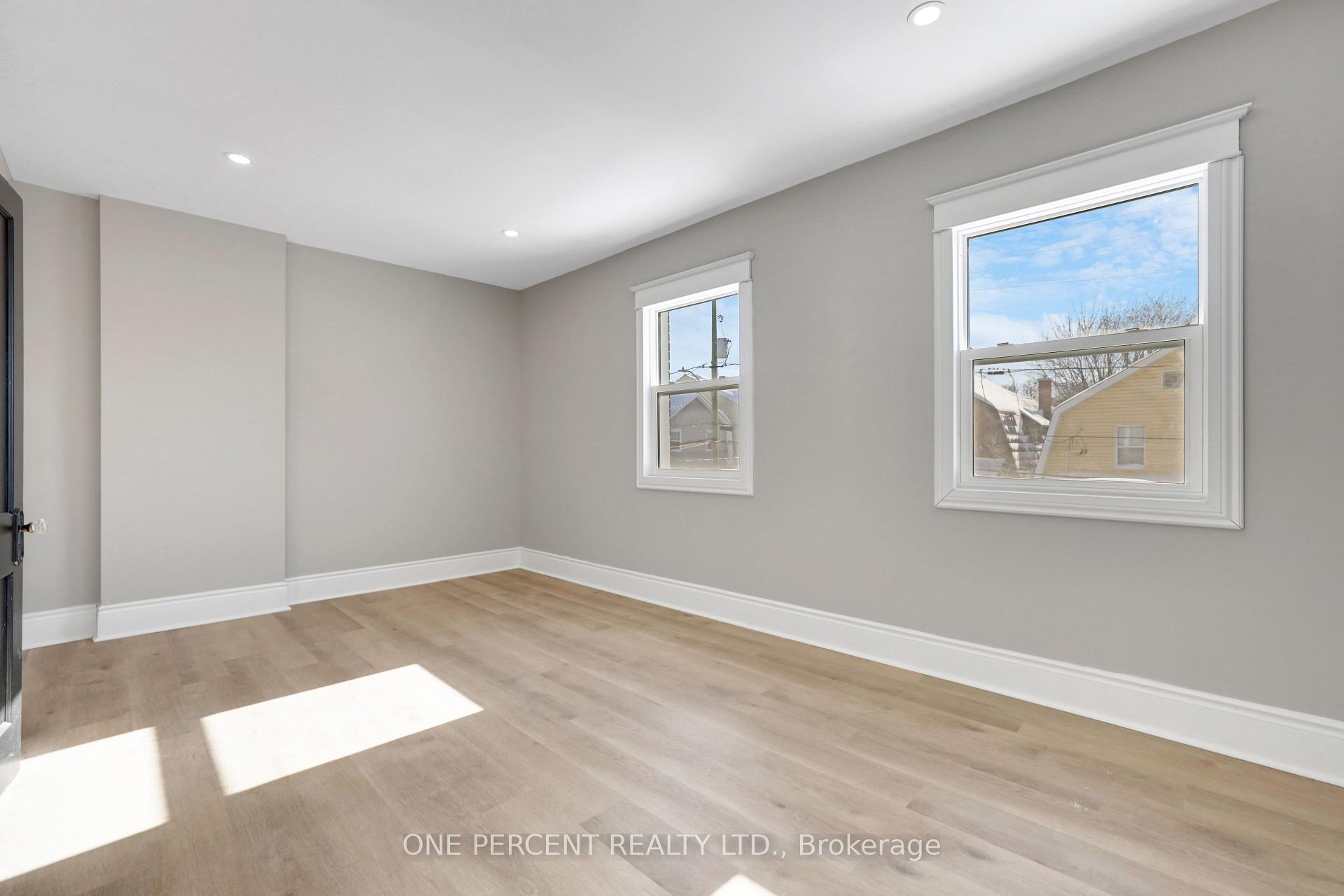 Photo 18 of 37 Tyndall Street, Ottawa, Ottawa West — HOMEH
