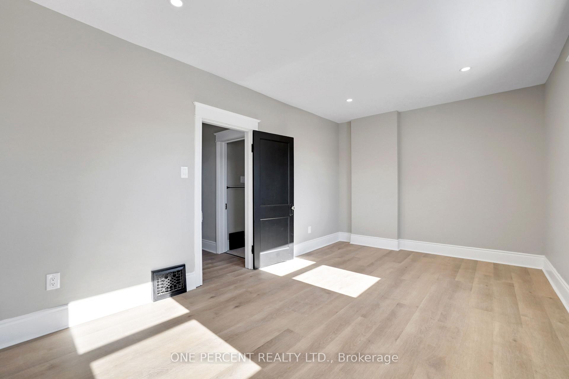 Photo 19 of 37 Tyndall Street, Ottawa, Ottawa West — HOMEH