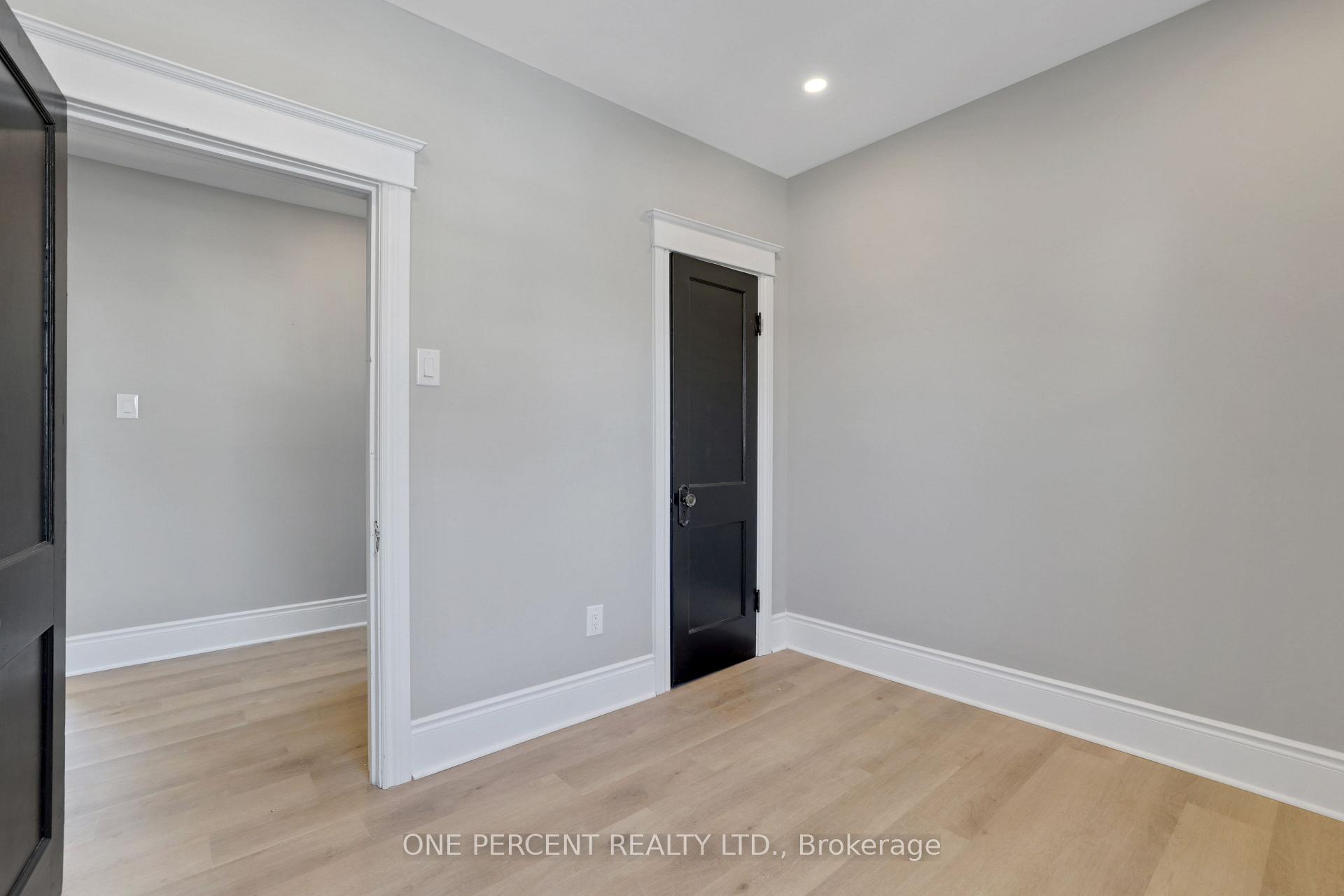 Photo 23 of 37 Tyndall Street, Ottawa, Ottawa West — HOMEH