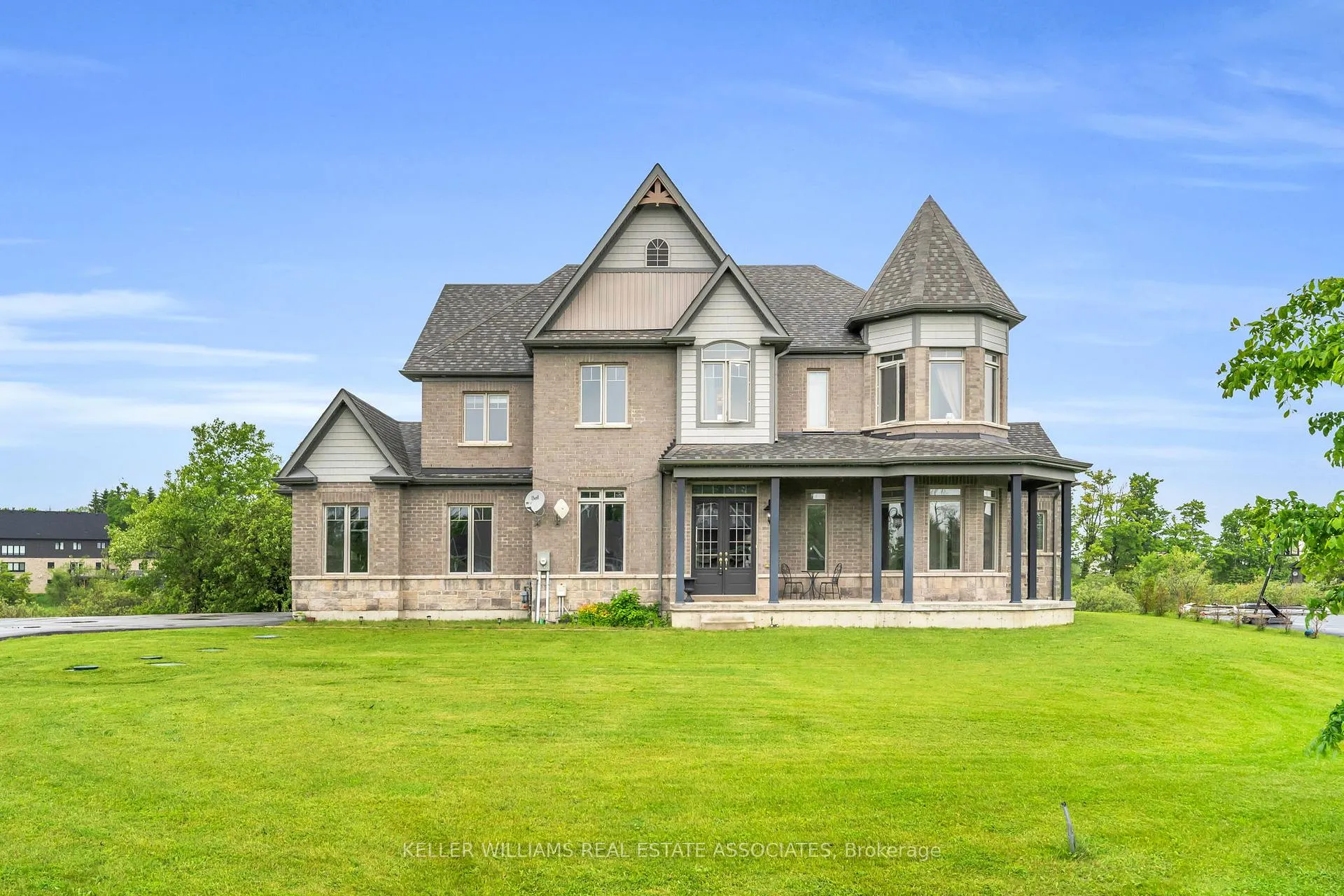 Photo 12 of 7 Country Meadows Drive, Amaranth, Rural Amaranth — HOMEH
