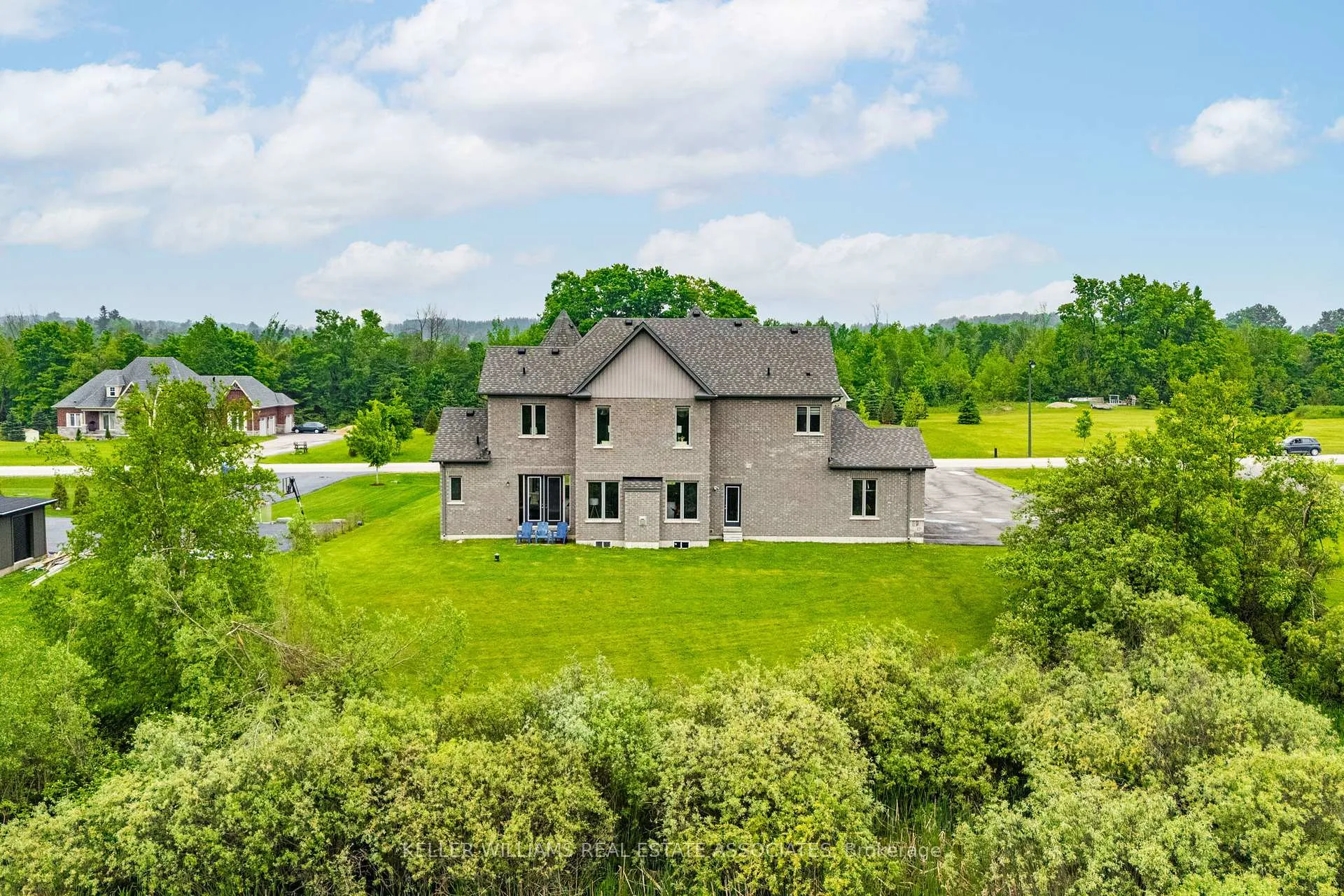 Photo 215 of 7 Country Meadows Drive, Amaranth, Rural Amaranth — HOMEH