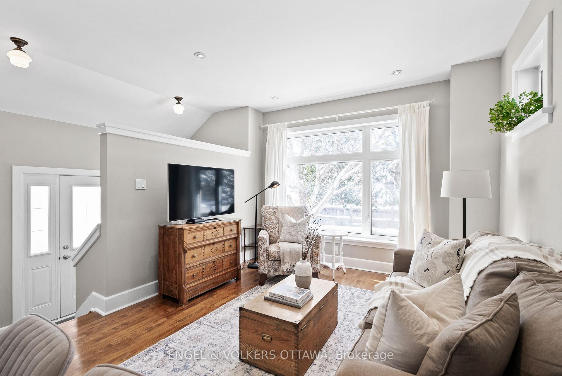 Photo 16 of 100 Grange Avenue, Ottawa, Ottawa West — HOMEH