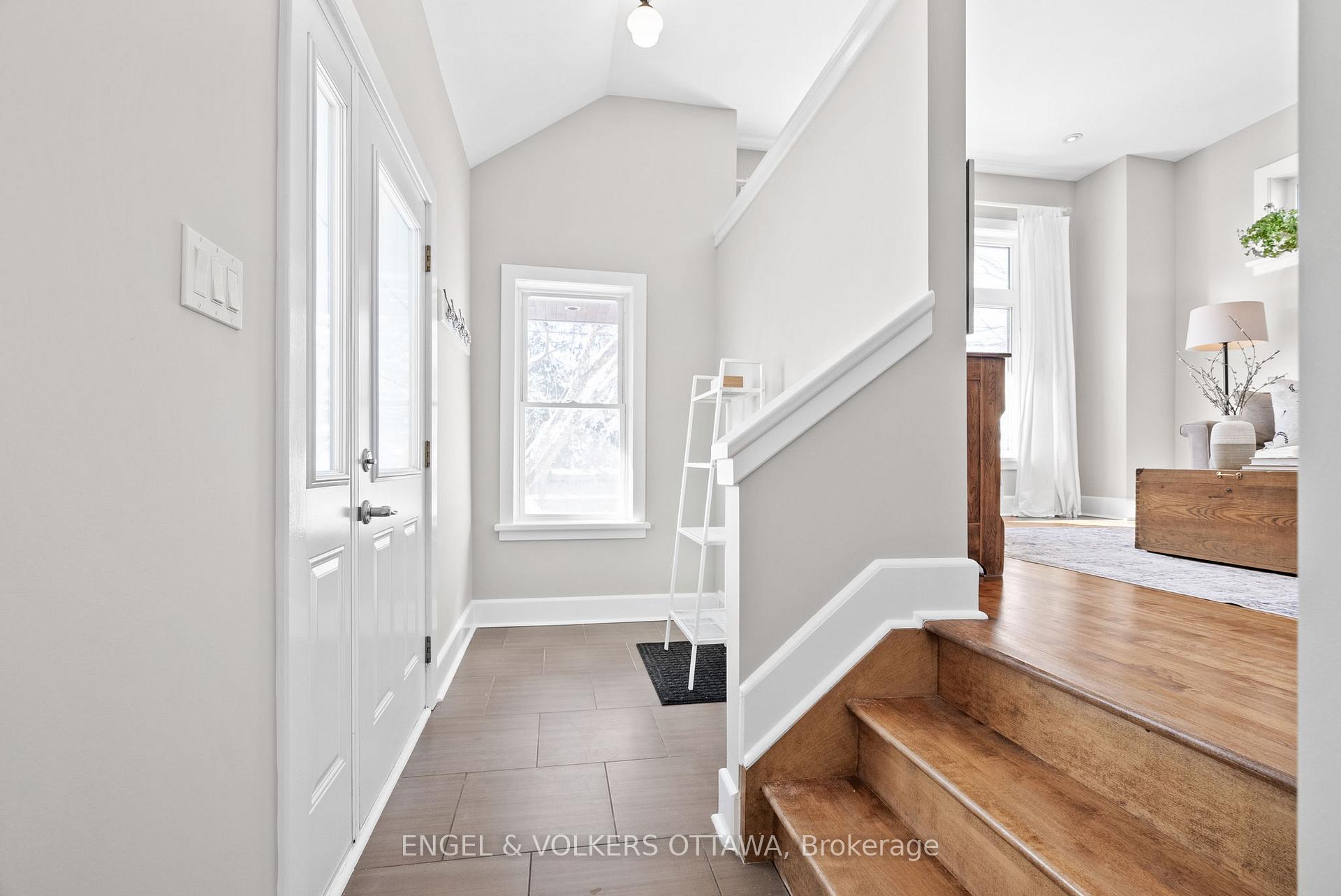 Photo 19 of 100 Grange Avenue, Ottawa, Ottawa West — HOMEH