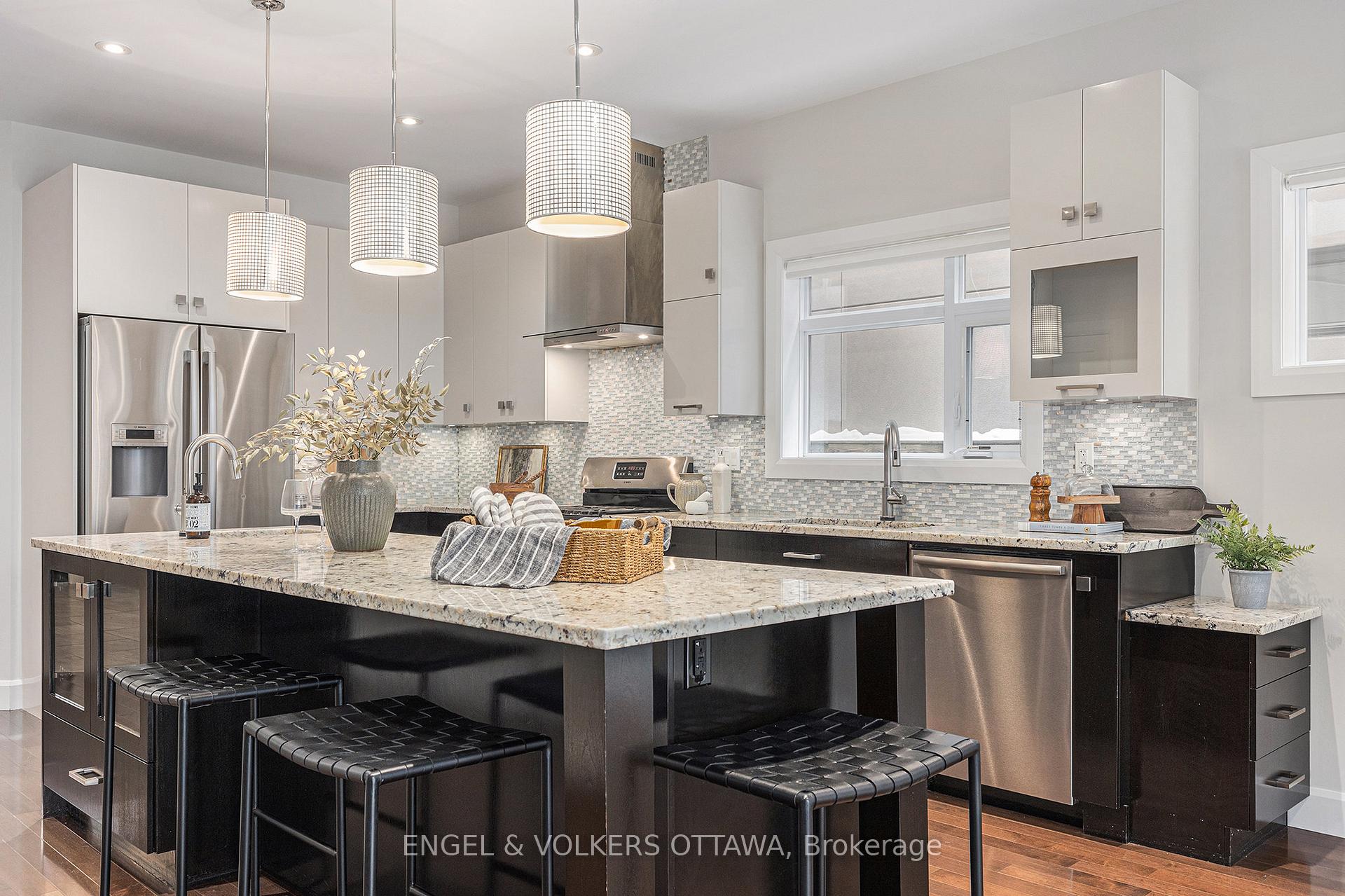 Photo 7 of 219 Carleton Avenue, Ottawa, Ottawa West/Tunneys Pasture — HOMEH