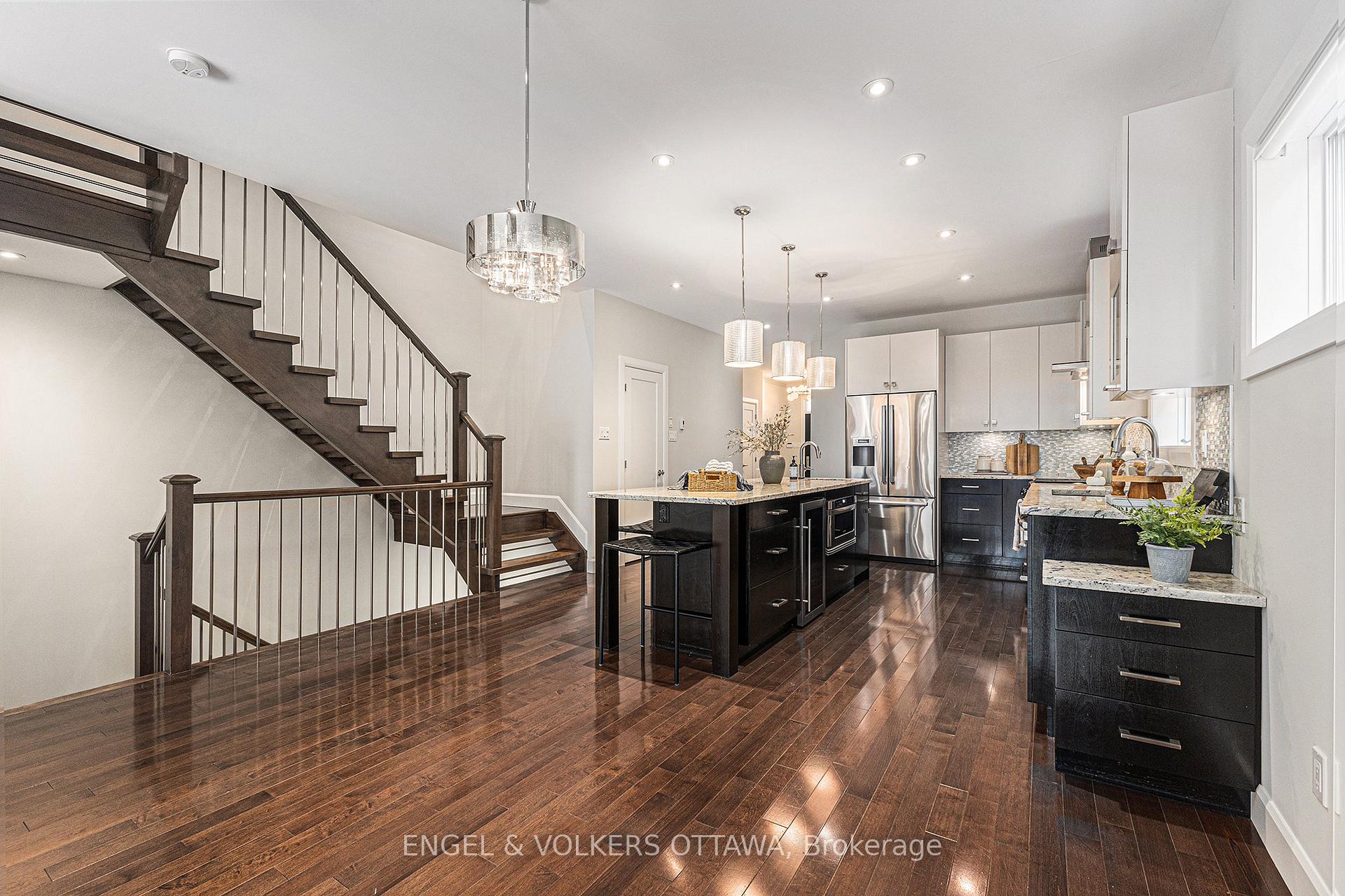 Photo 10 of 219 Carleton Avenue, Ottawa, Ottawa West/Tunneys Pasture — HOMEH