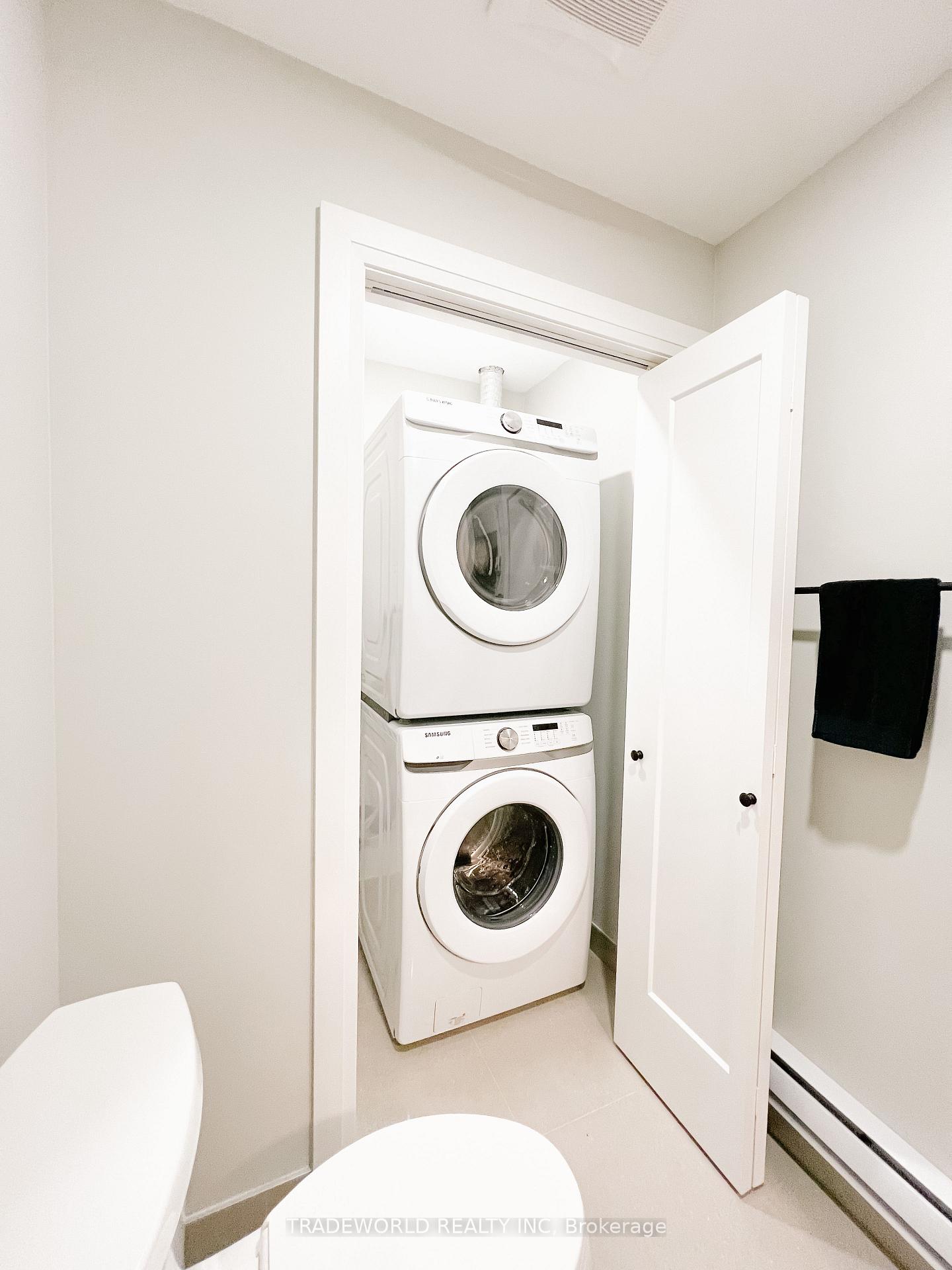 Photo 14 of Unit Upper, 4 Manorhampton Drive, Etobicoke, Willowridge-Martingrove-Richview — HOMEH