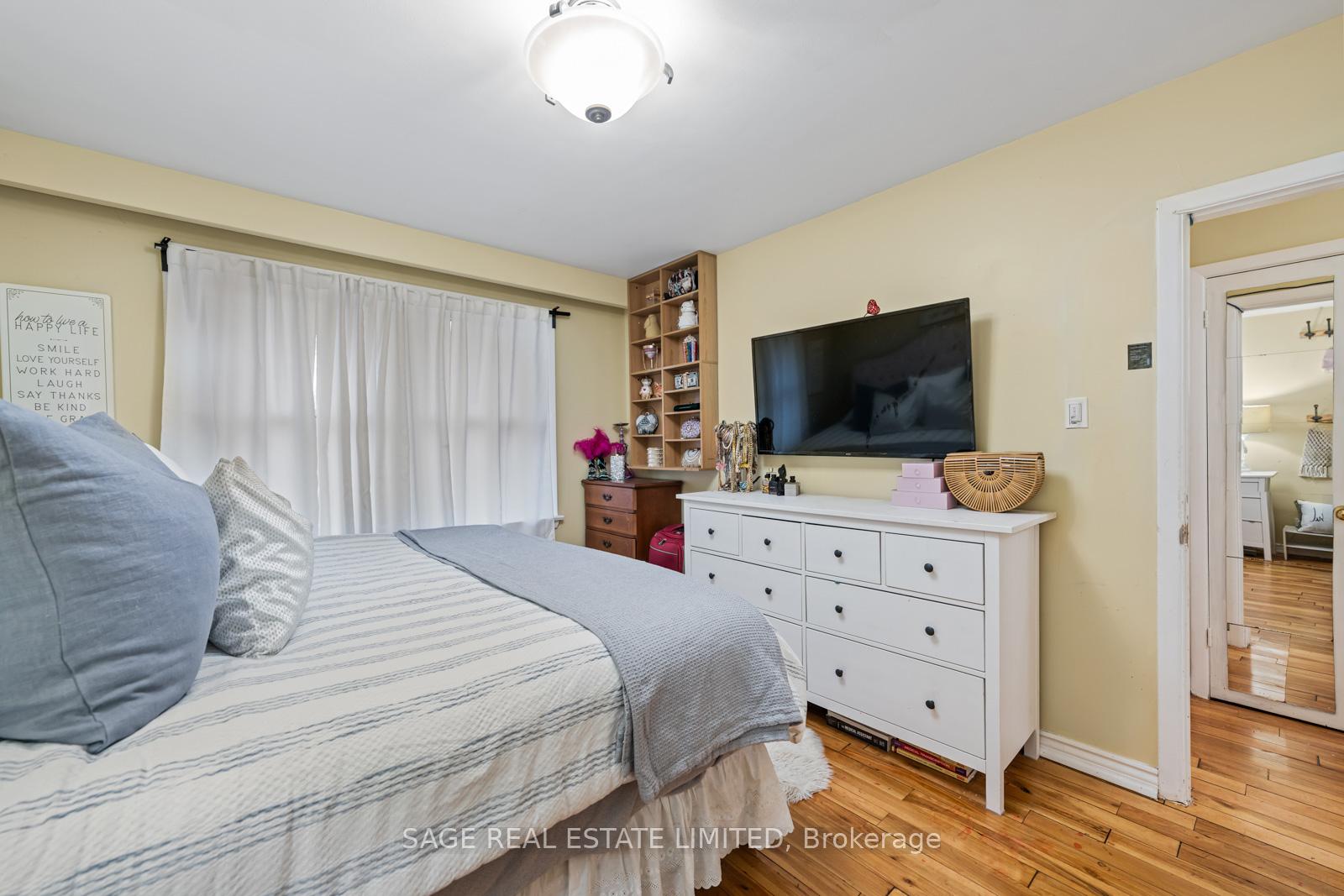 Photo 26 of 45 Dashwood Crescent, Etobicoke, Thistletown-Beaumonde Heights — HOMEH